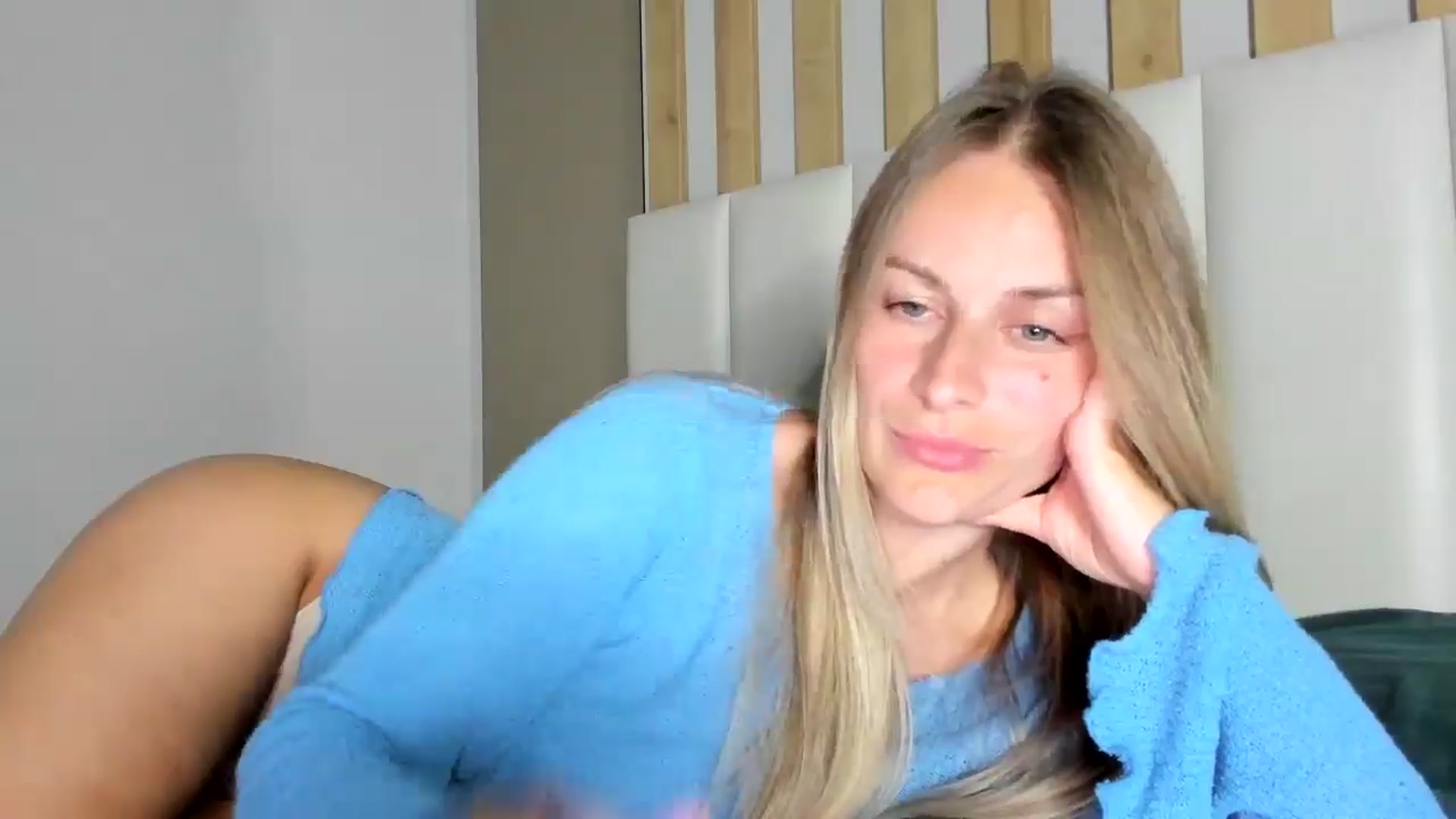 regular_girl video thumbnail