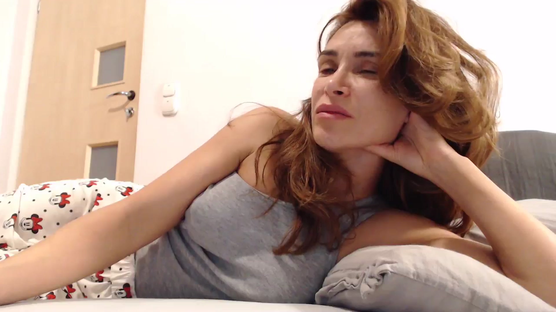 NormalGirl video thumbnail