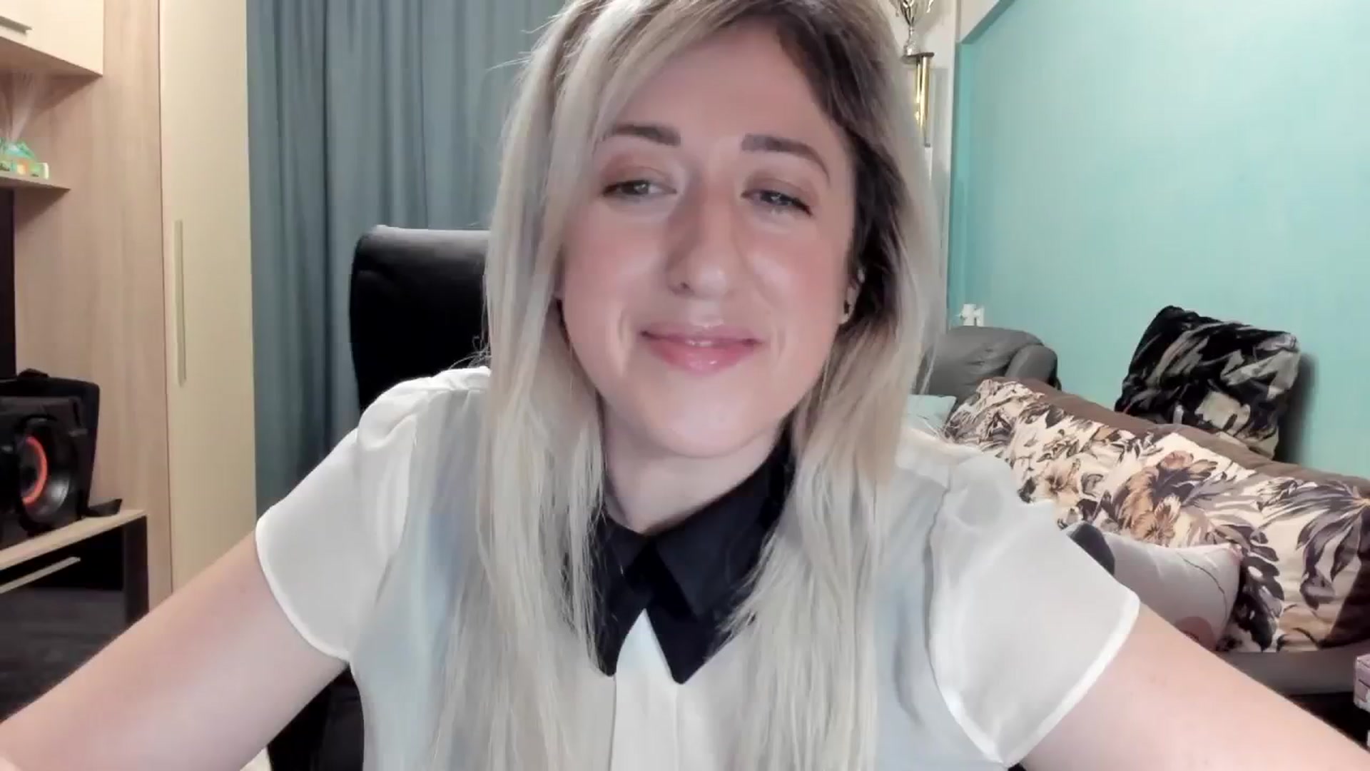 SweetDelia_ video thumbnail