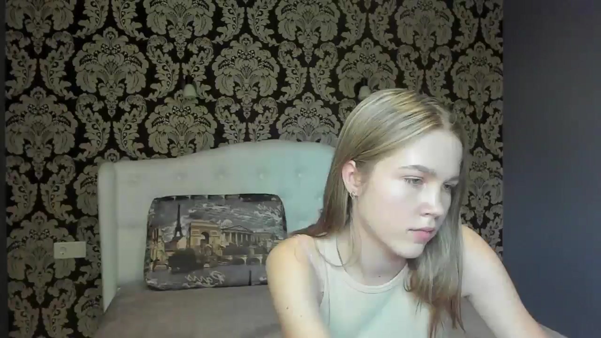 Kate_Lewiss video thumbnail