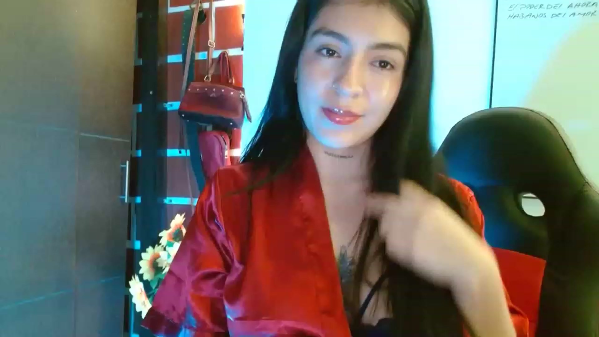 yesicat video thumbnail