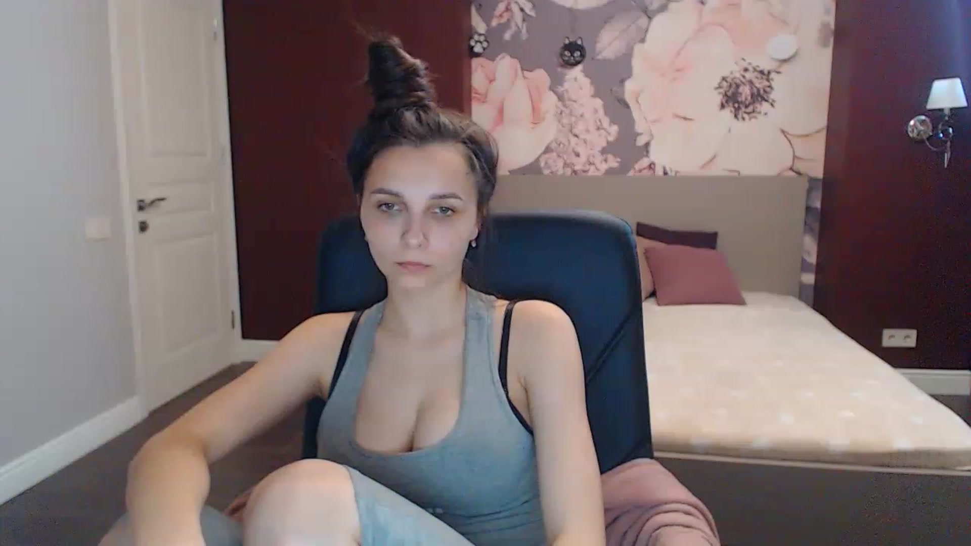 Karina_Mils video thumbnail