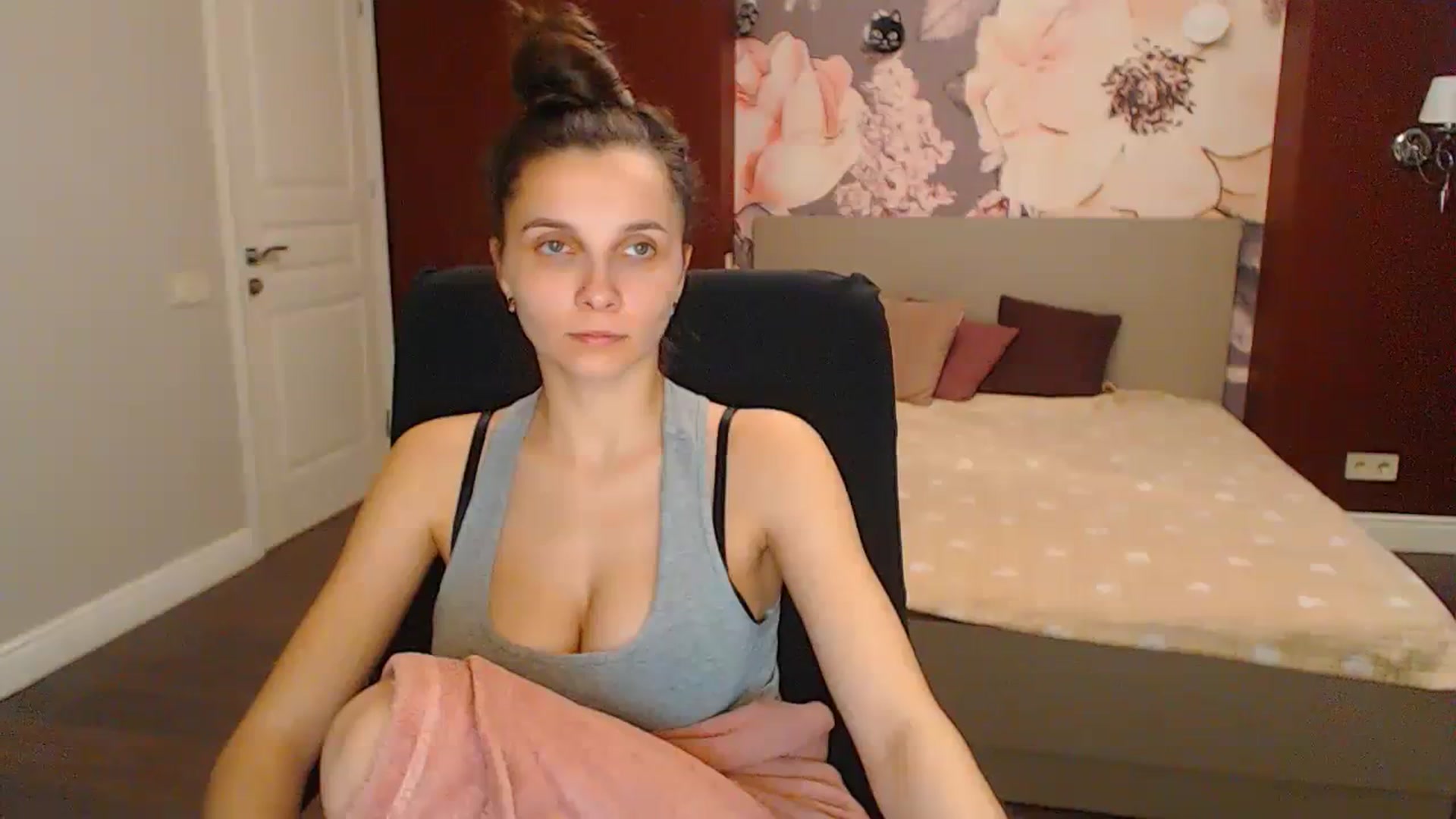 Karina_Mils video thumbnail