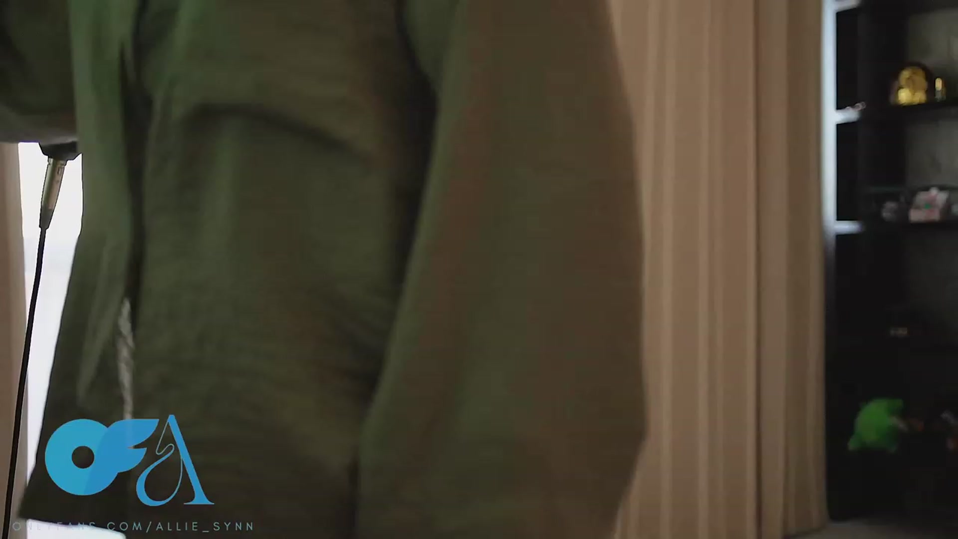 Allie_Synn video thumbnail