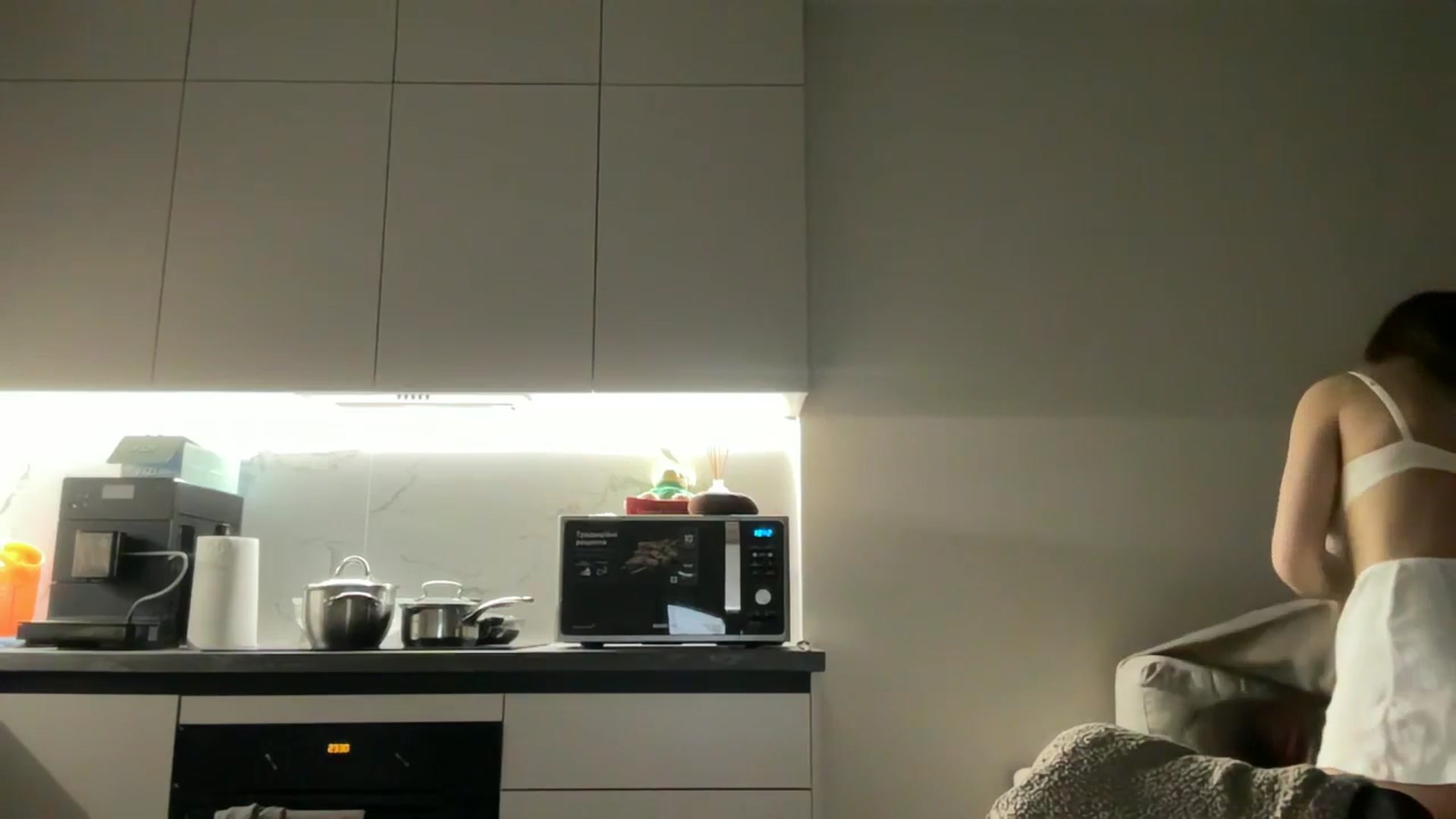 kissfreeze video thumbnail