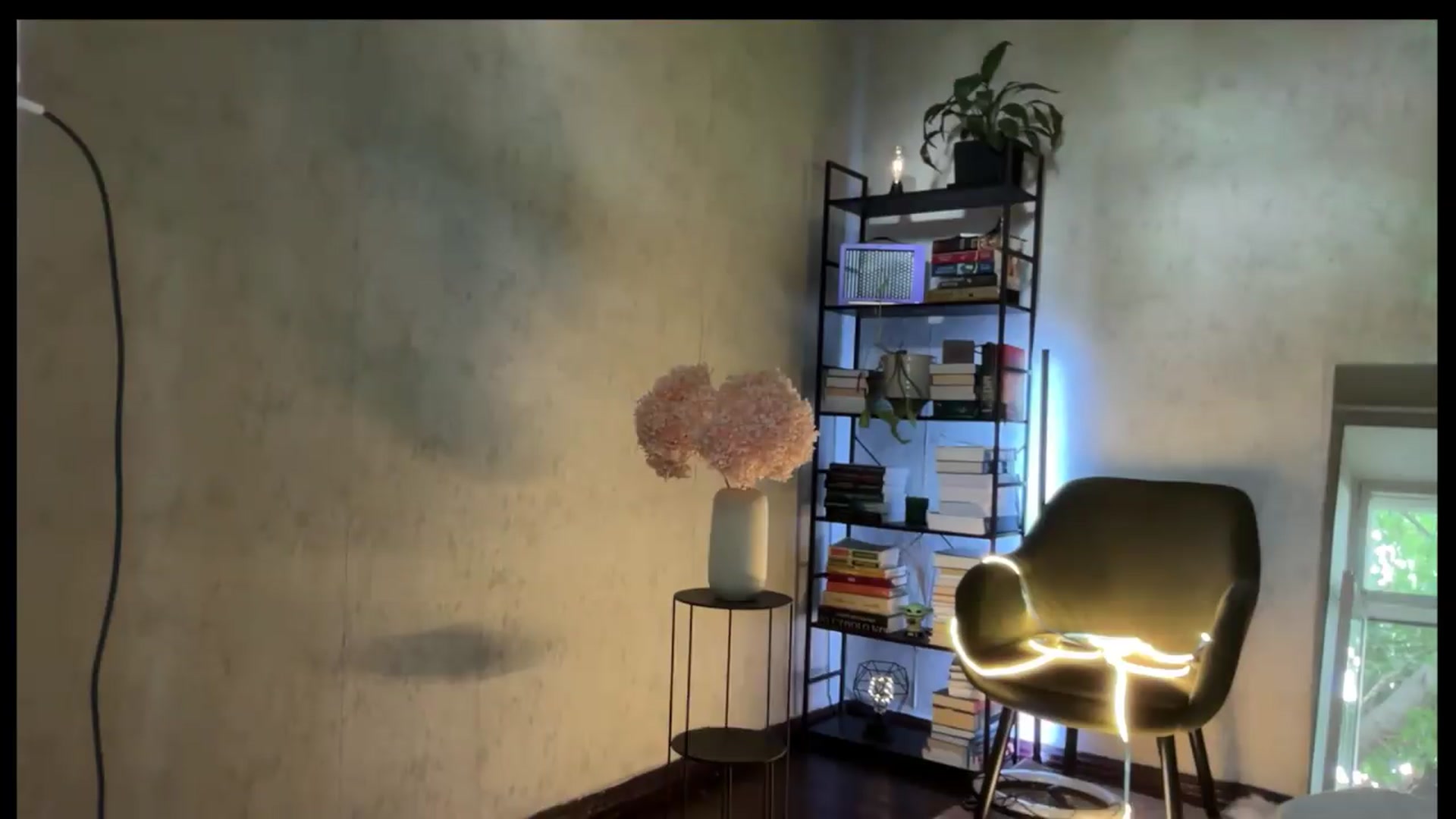 LovelyBvnny video thumbnail