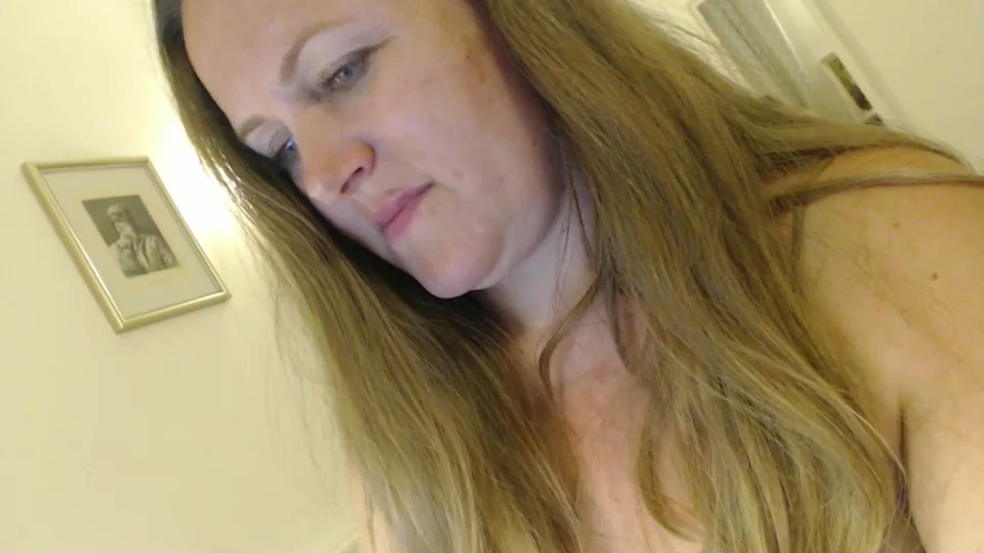 JustLily video thumbnail