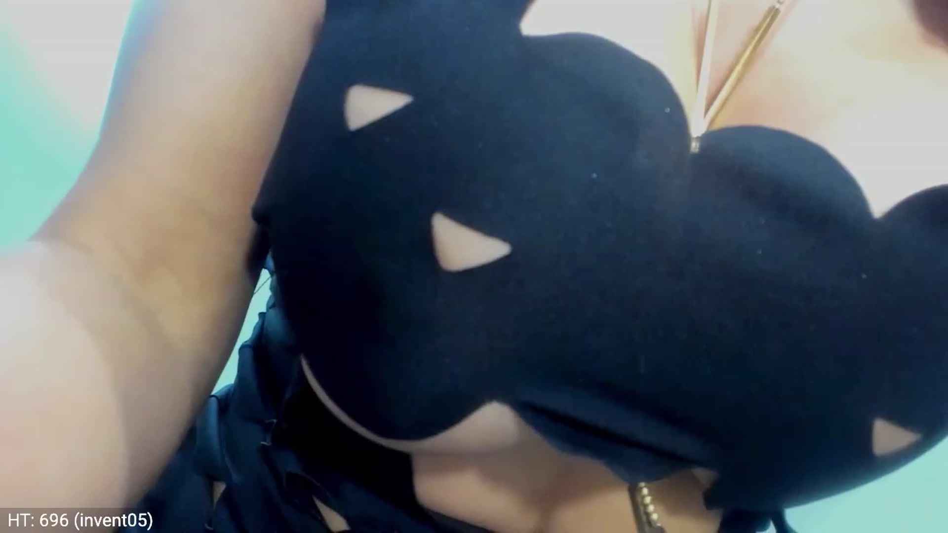 MissButterfly video thumbnail