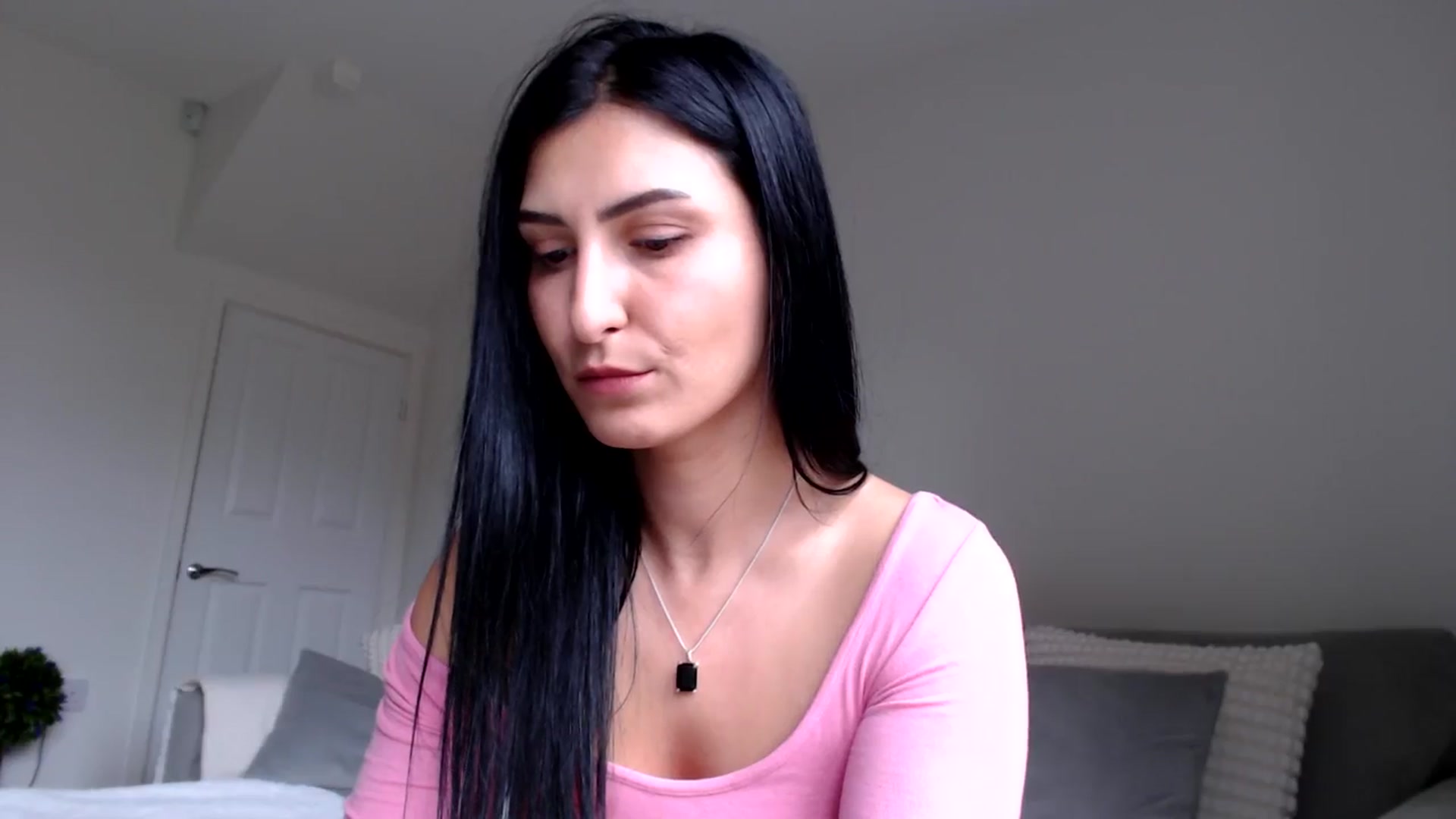 LeahIson video thumbnail
