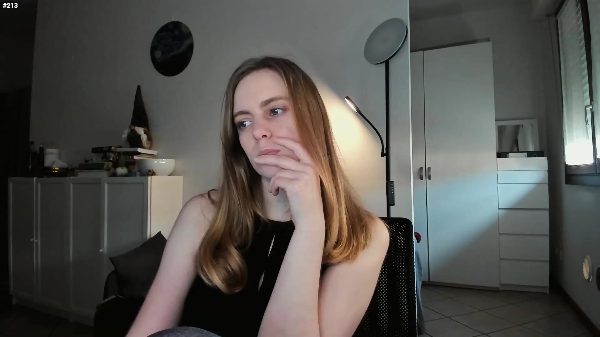 Personage video thumbnail