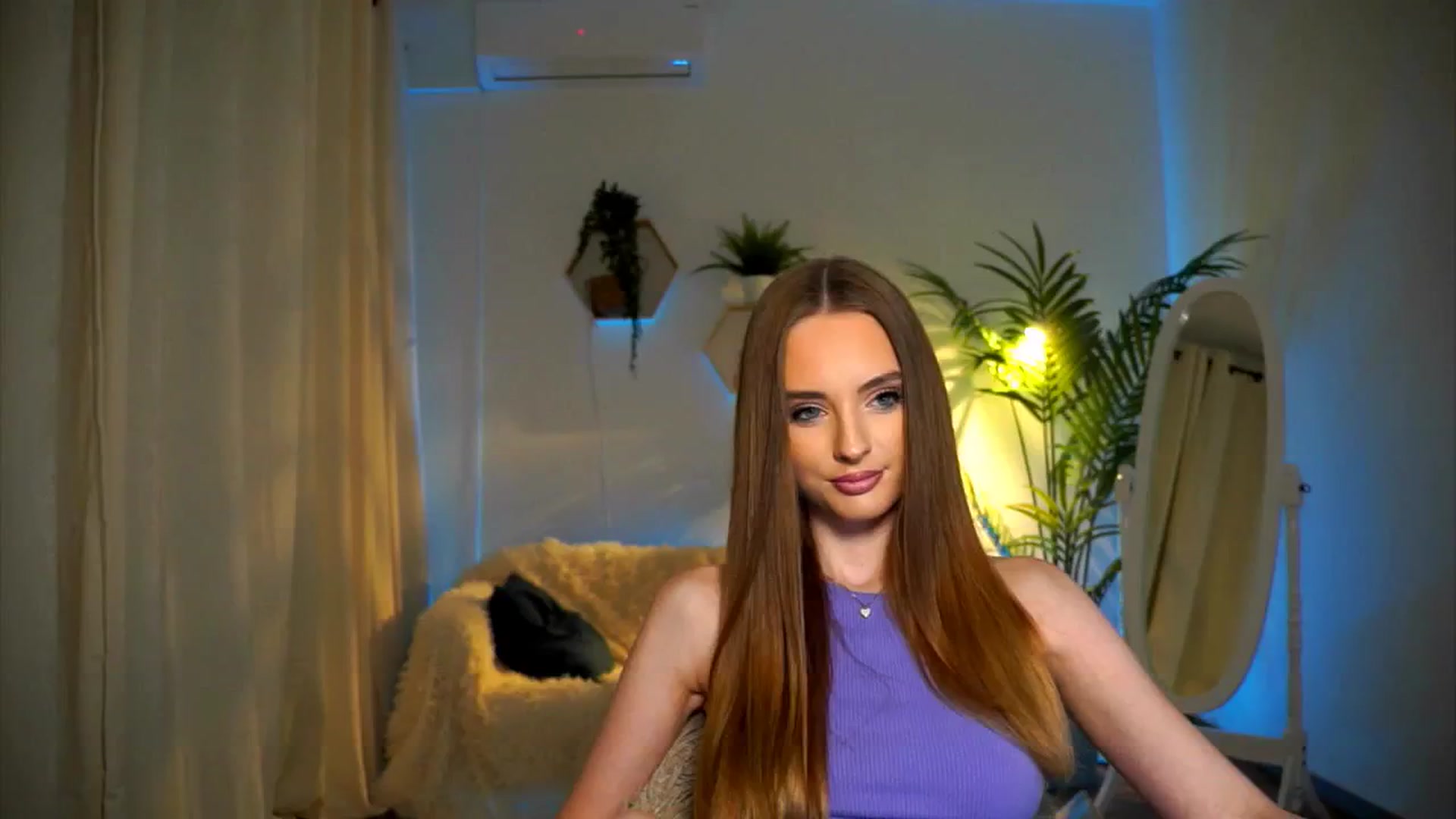 petitegonwild video thumbnail