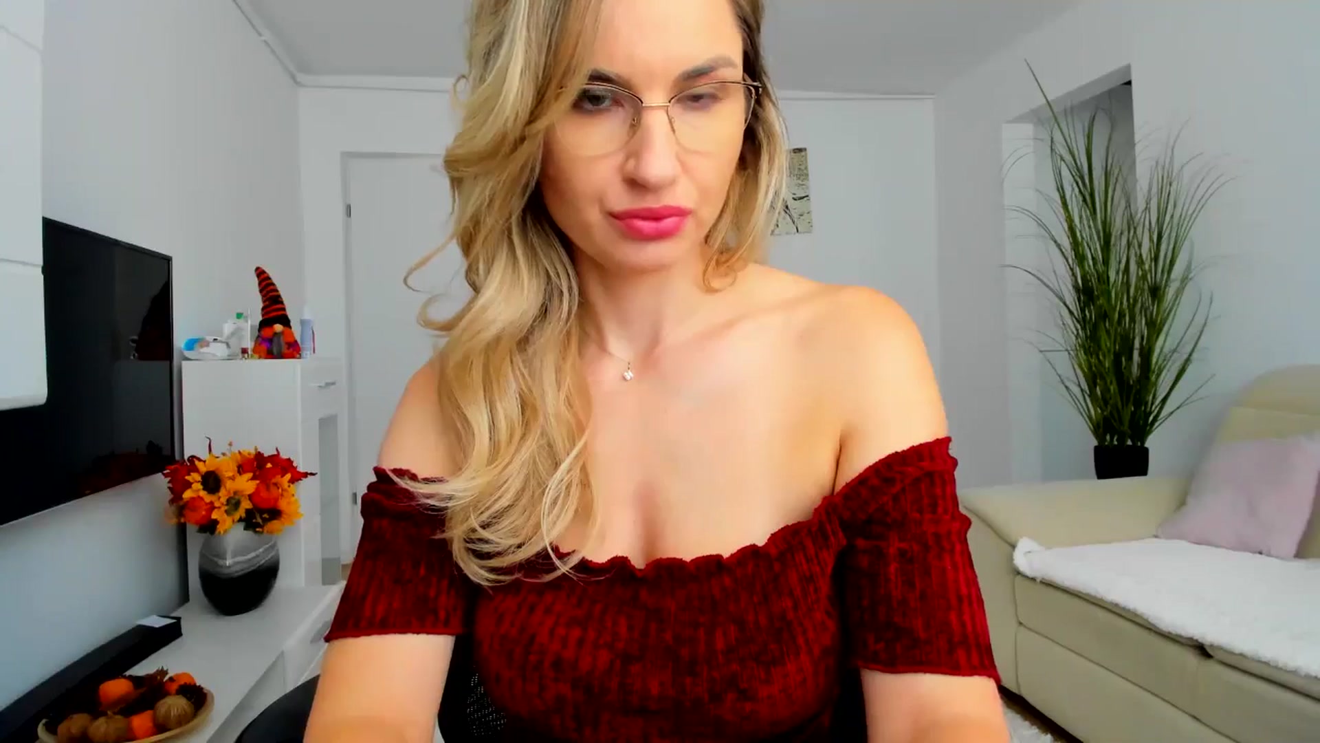 AlyMiss video thumbnail