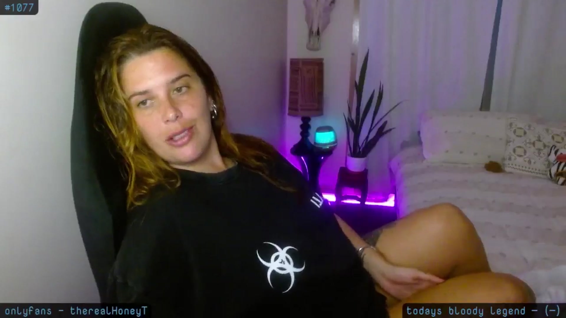 HoneyTits_ video thumbnail