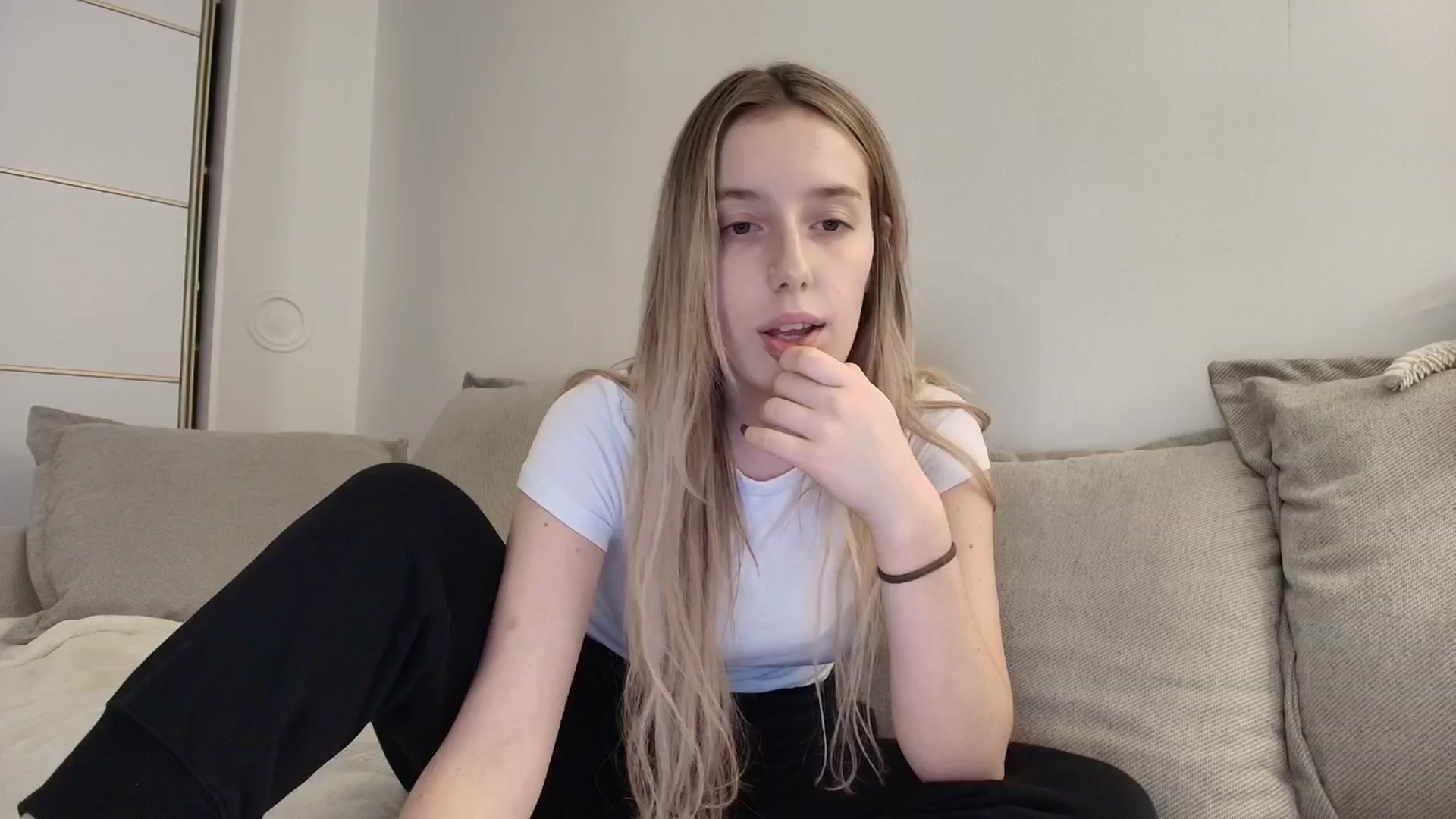 Elenaxkiss video thumbnail