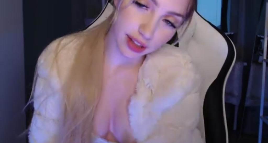 Nellyspicy video thumbnail