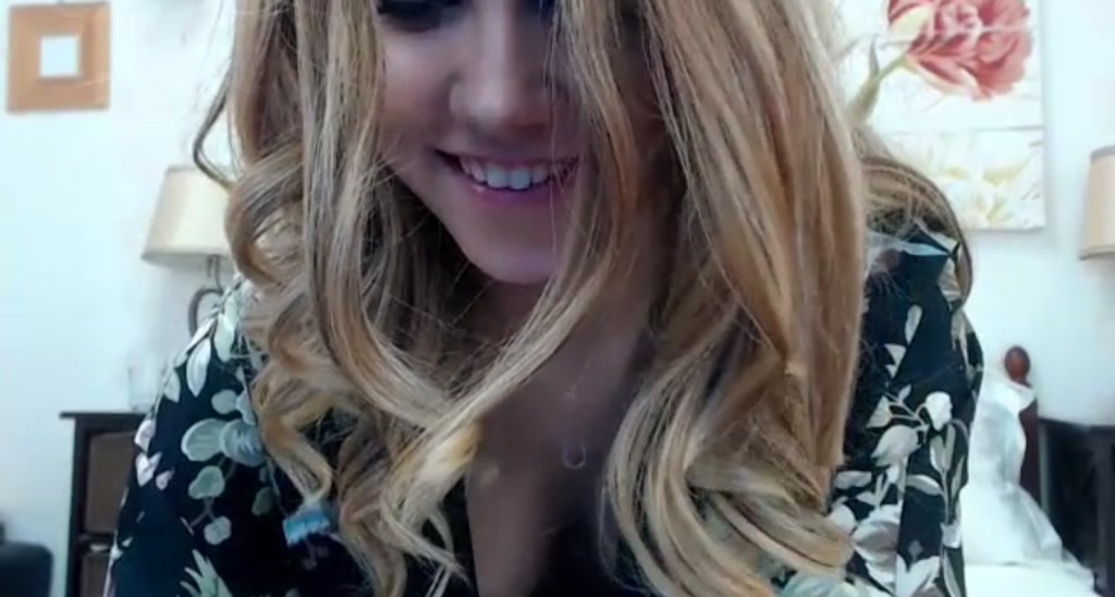 NellieCute video thumbnail