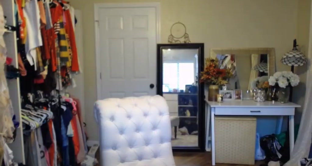 Skye_Evans_ video thumbnail