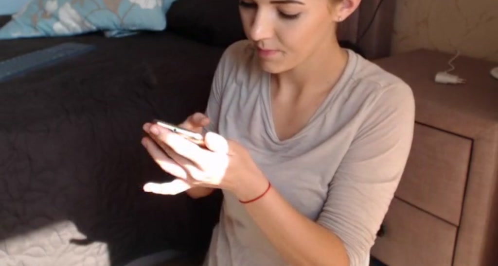 NellyBee video thumbnail