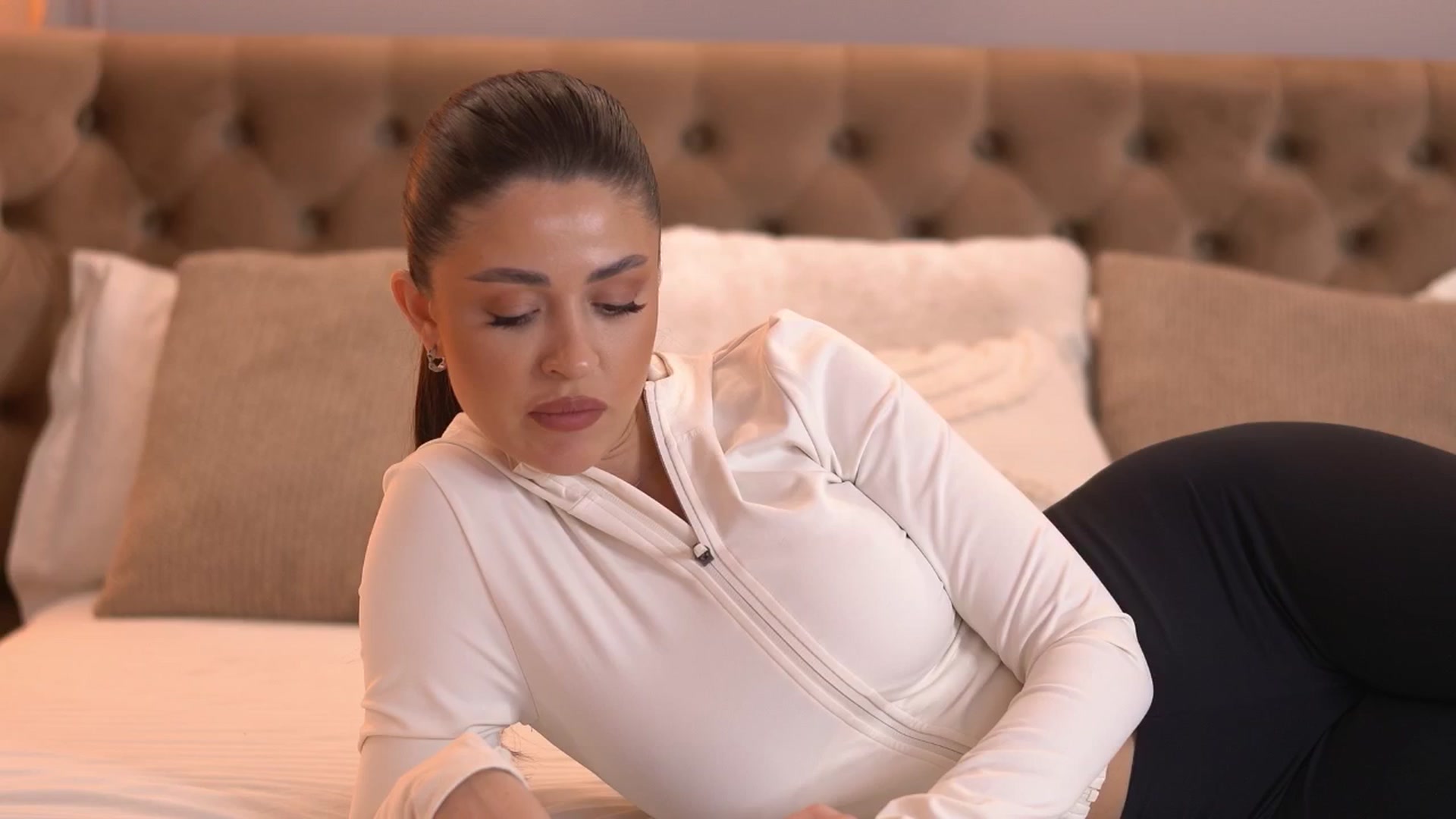 AshleyBae video thumbnail