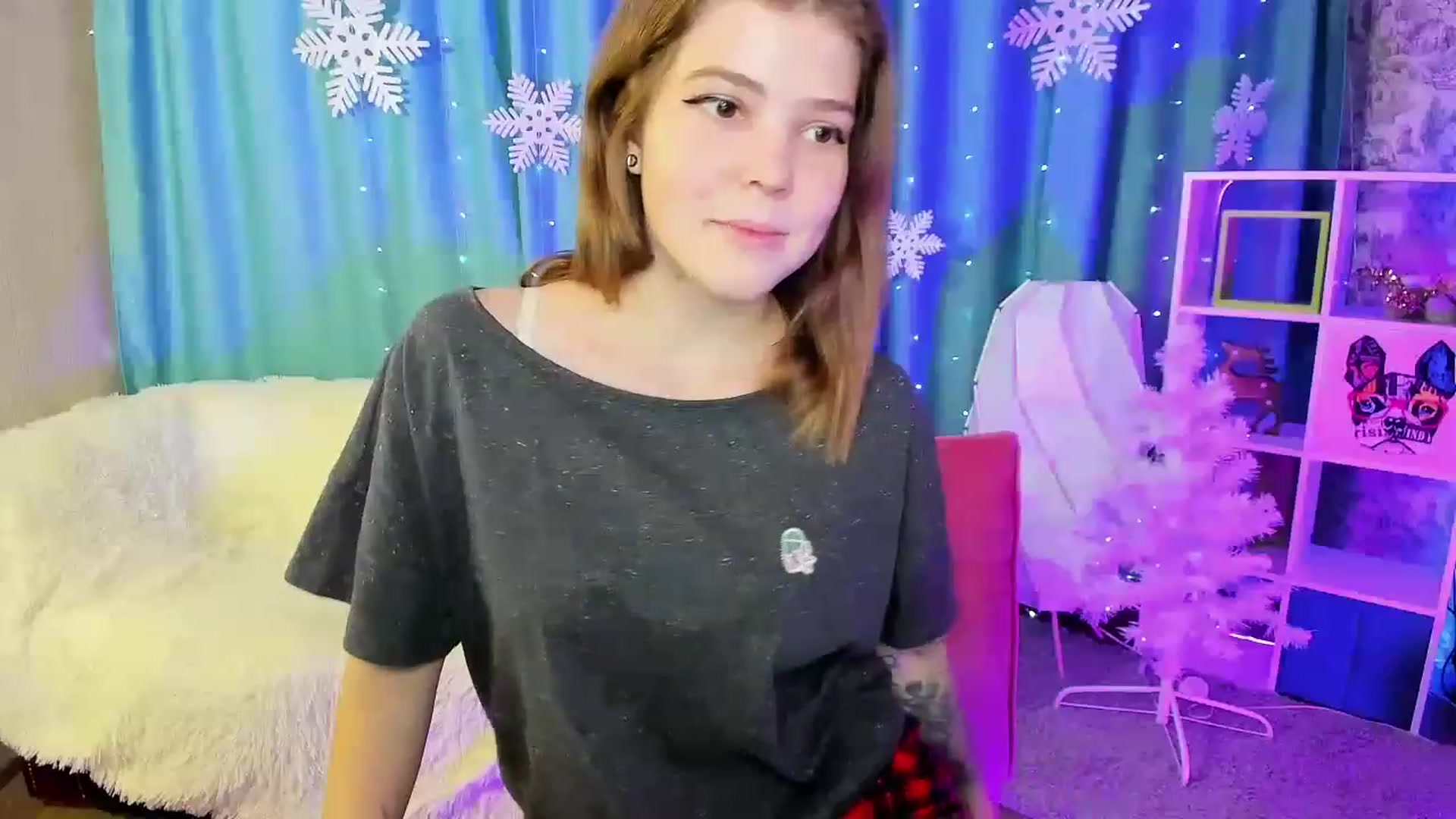 EffyShy video thumbnail