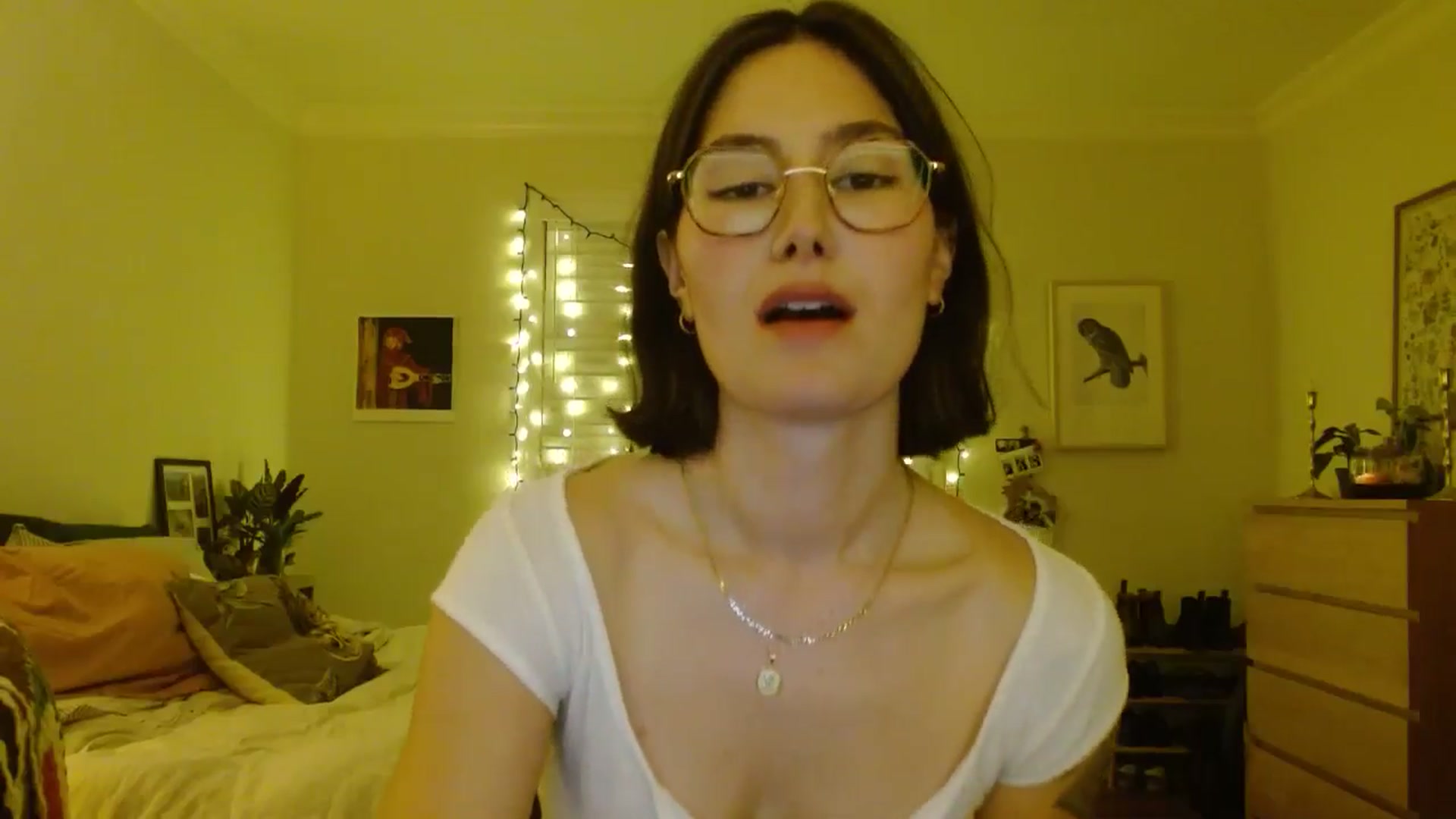 honey28 video thumbnail