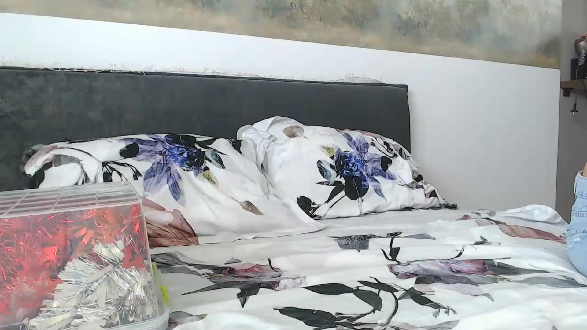 fiancee video thumbnail