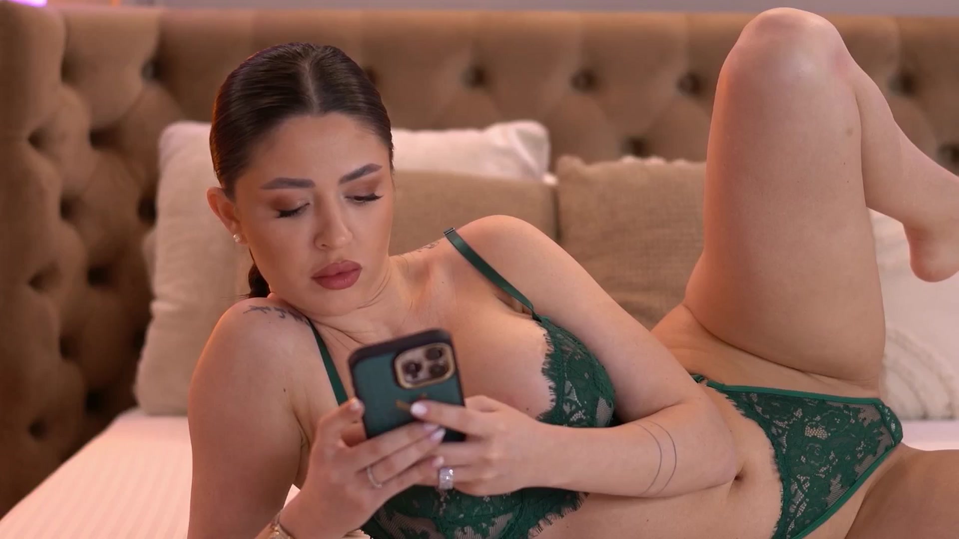 AshleyBae video thumbnail
