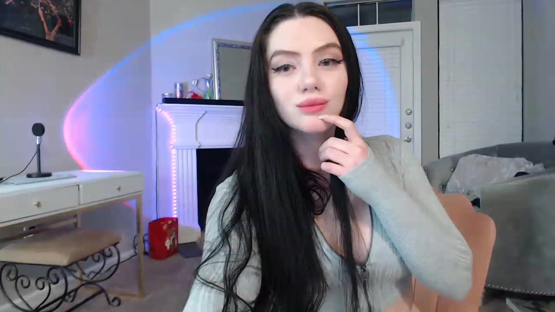 Pink_Fawnnn video thumbnail