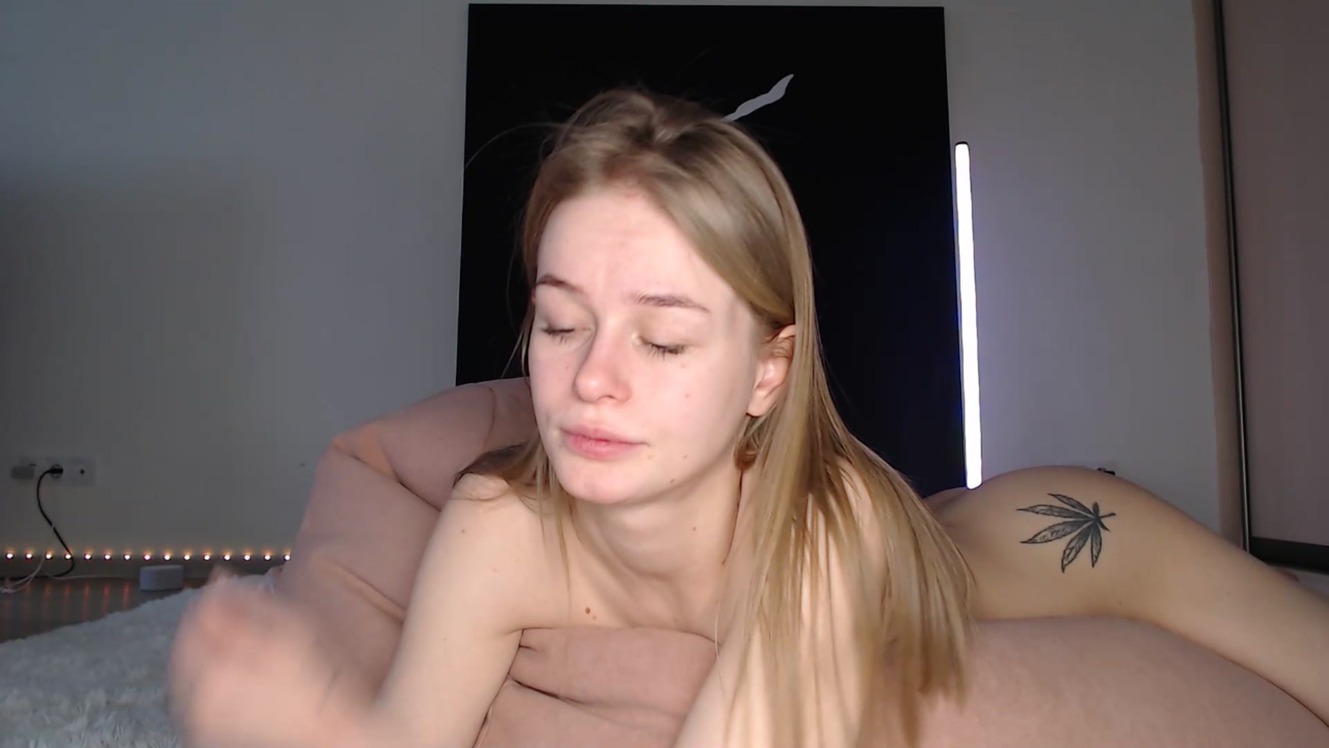 Blondino4ka07 video thumbnail