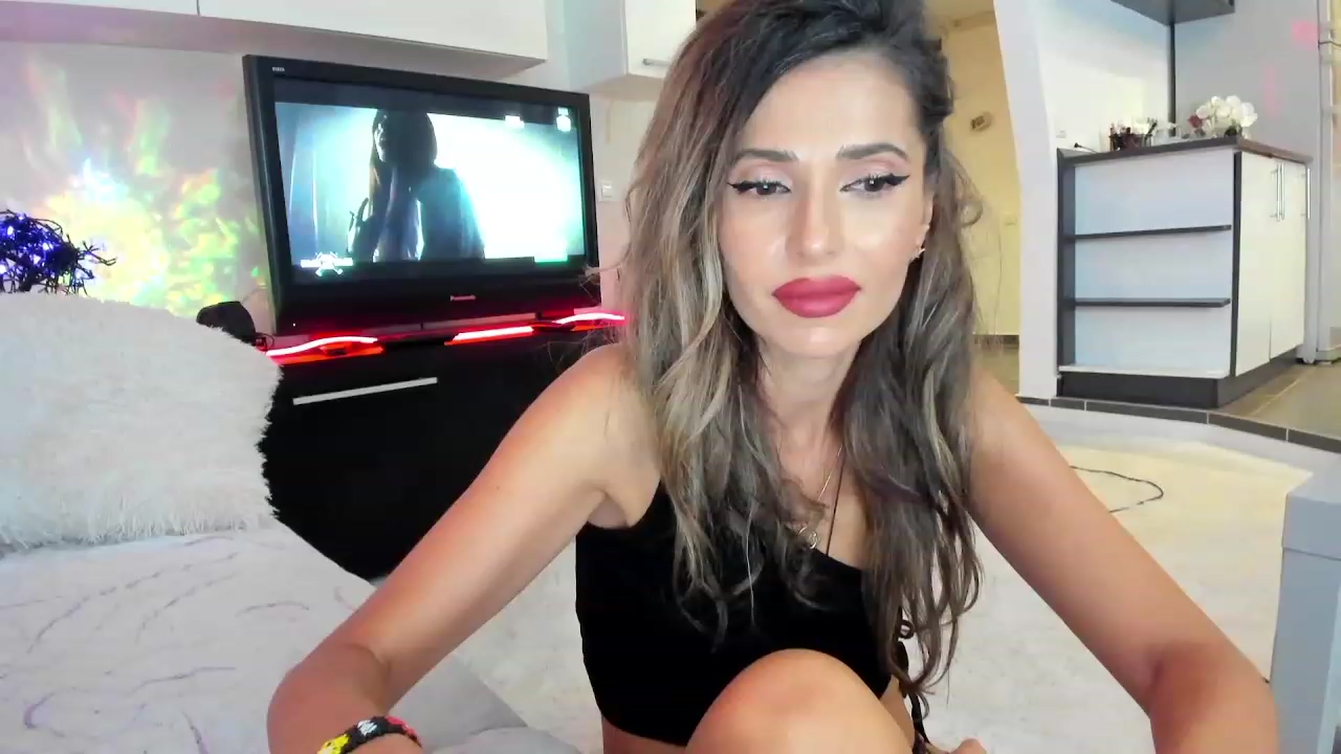 SmileyTinaa video thumbnail