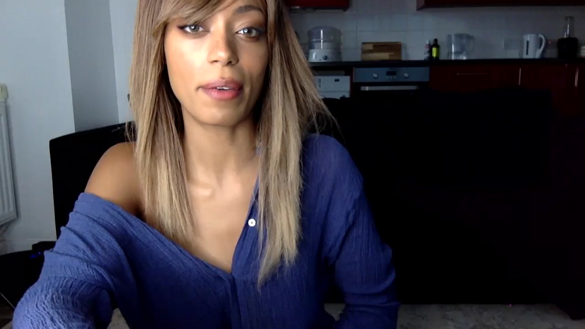 MissLuna22 video thumbnail