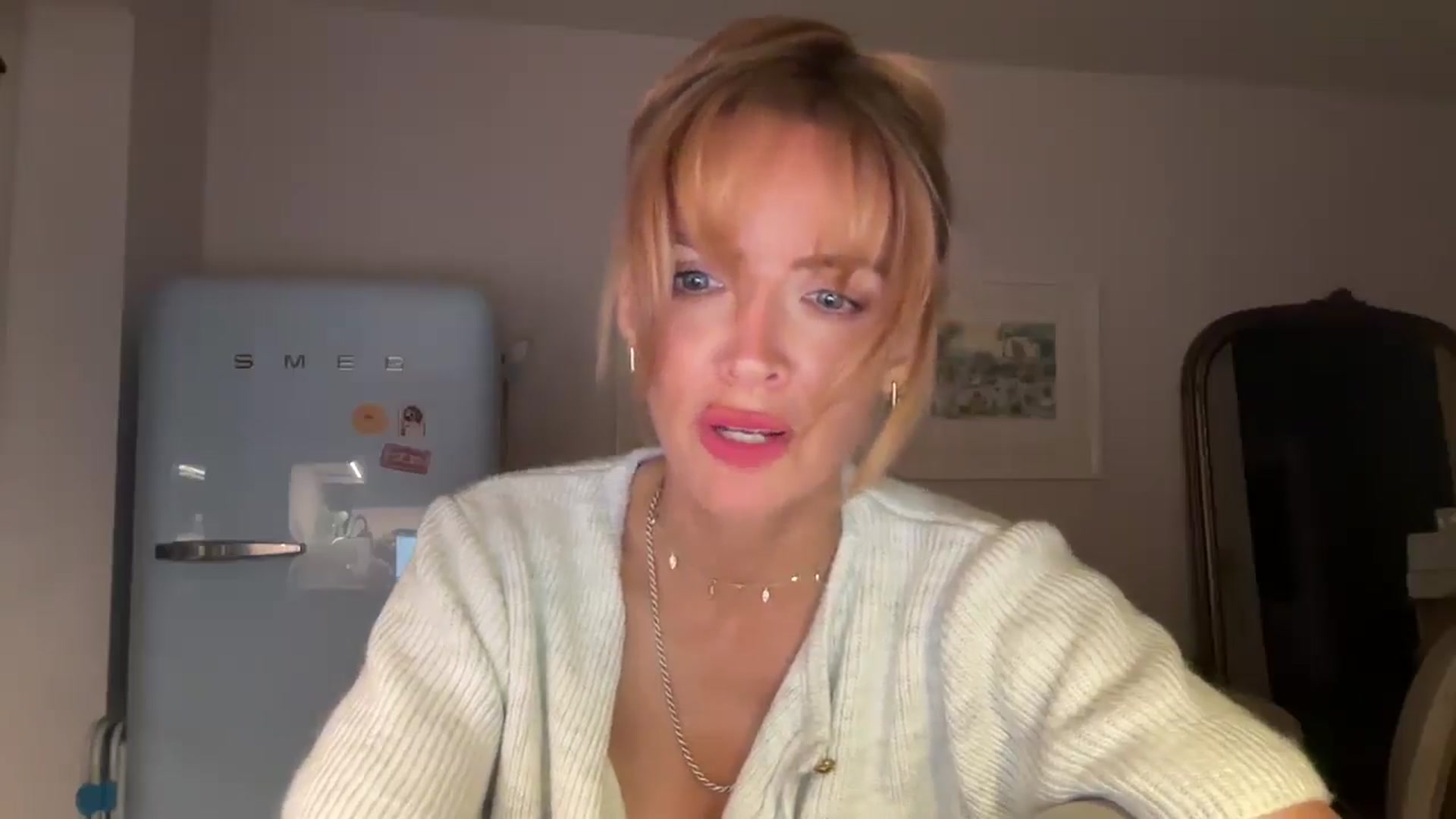 MissRobinHood video thumbnail