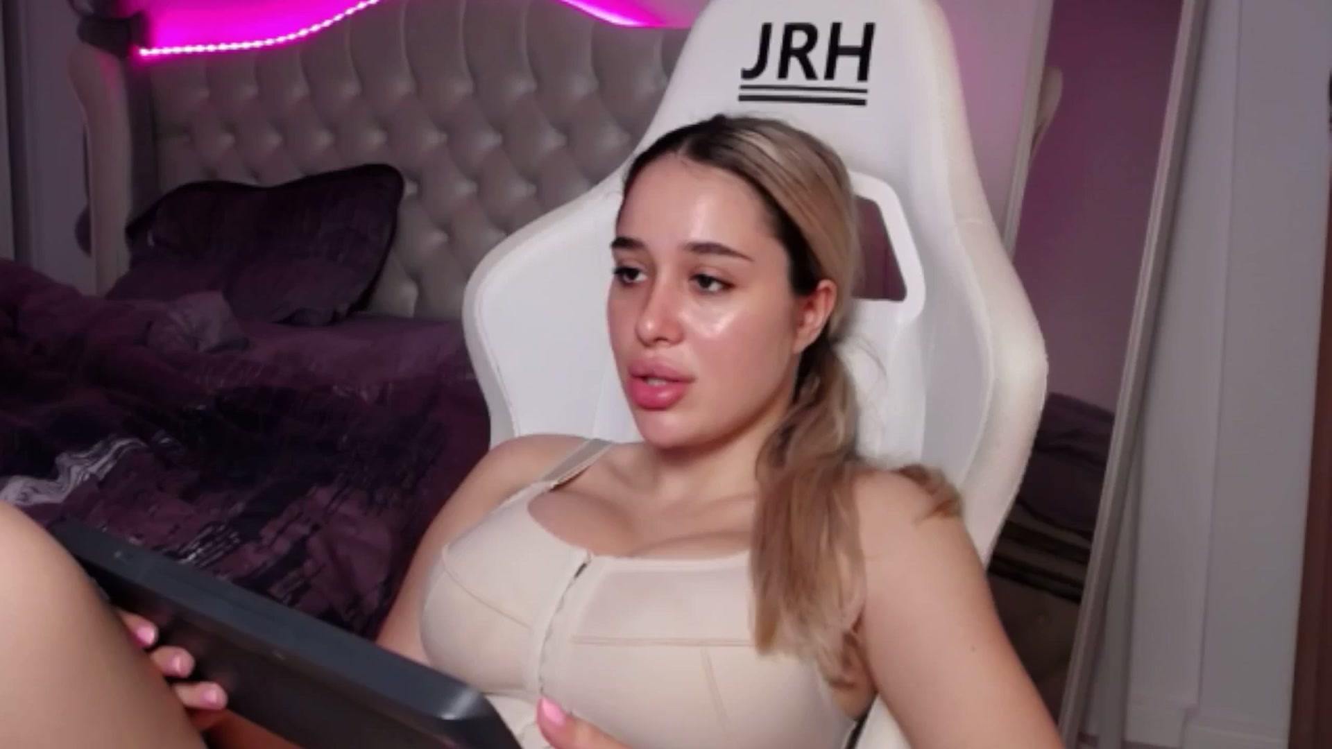 LexxySelena video thumbnail