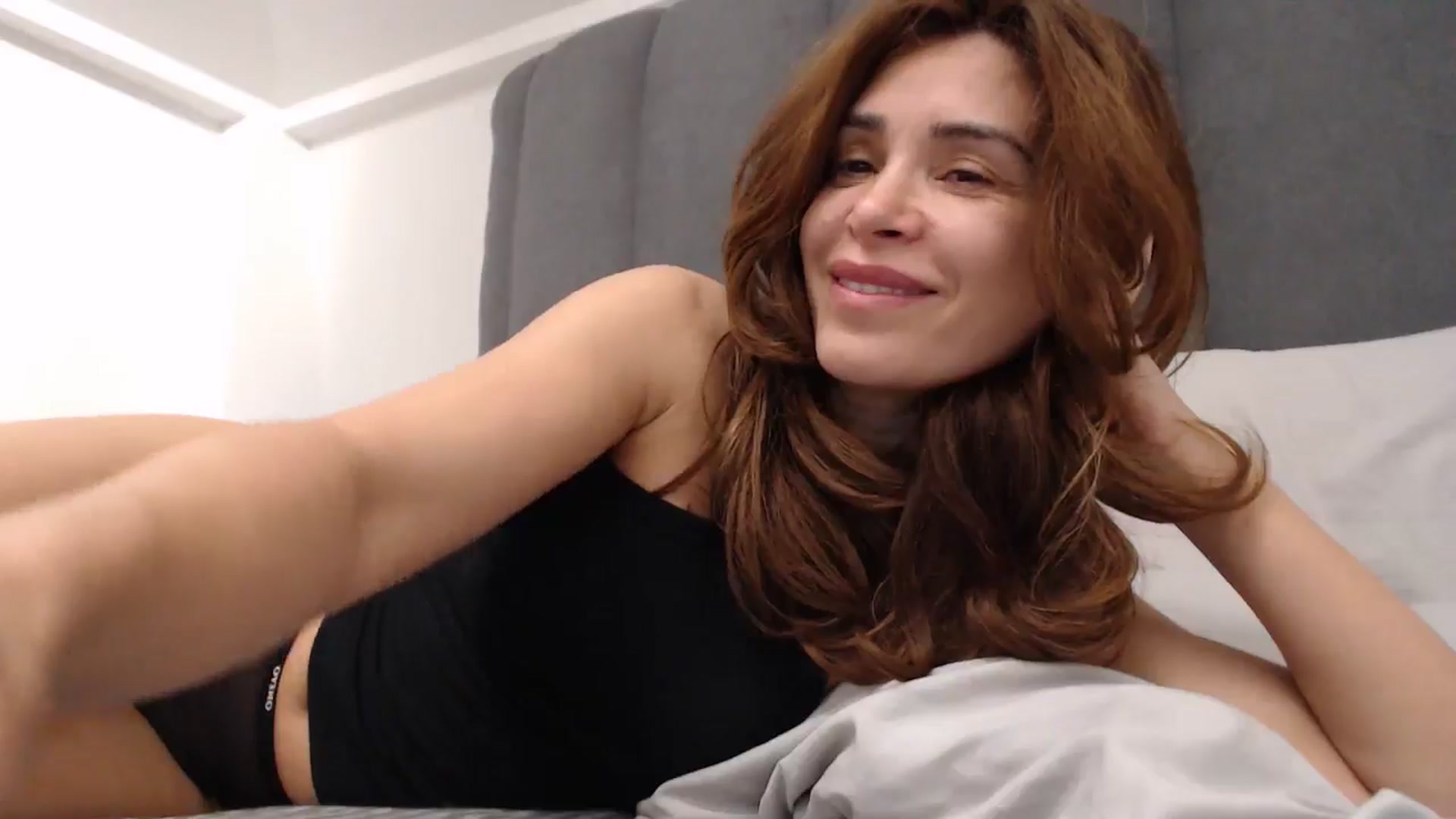 NormalGirl video thumbnail