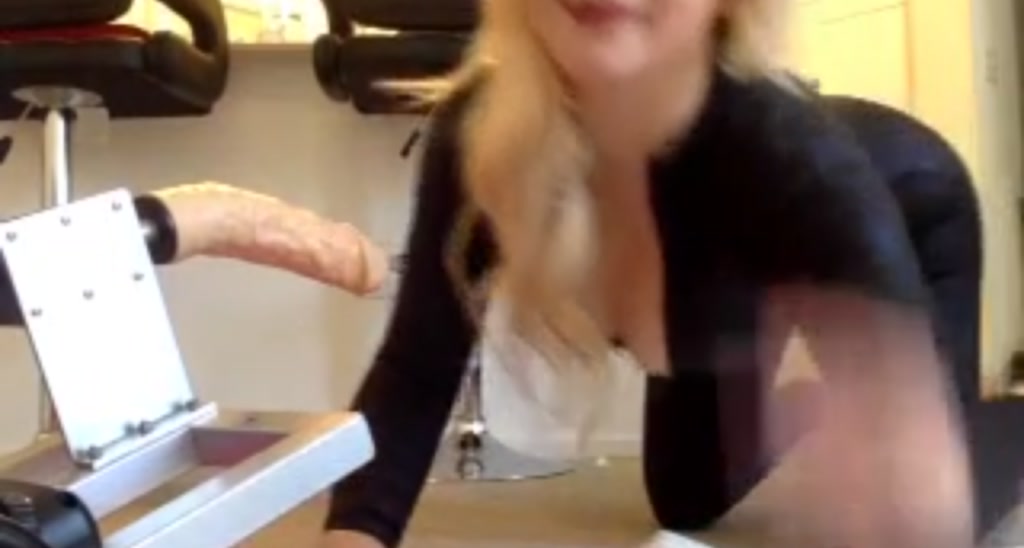 FetishPixie video thumbnail