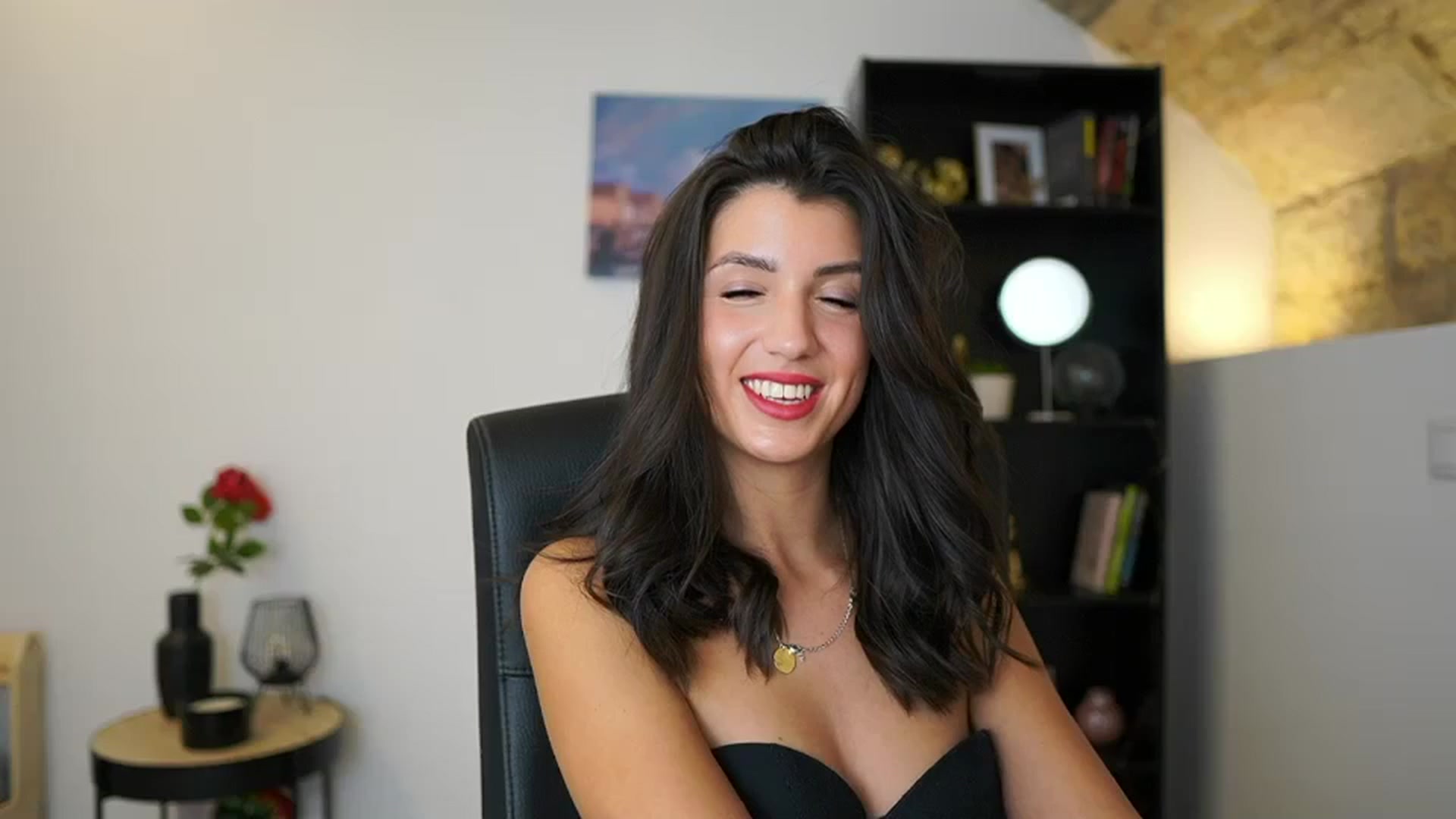 Julia_Roca video thumbnail