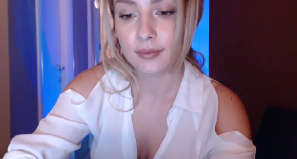 MissyAmy video thumbnail
