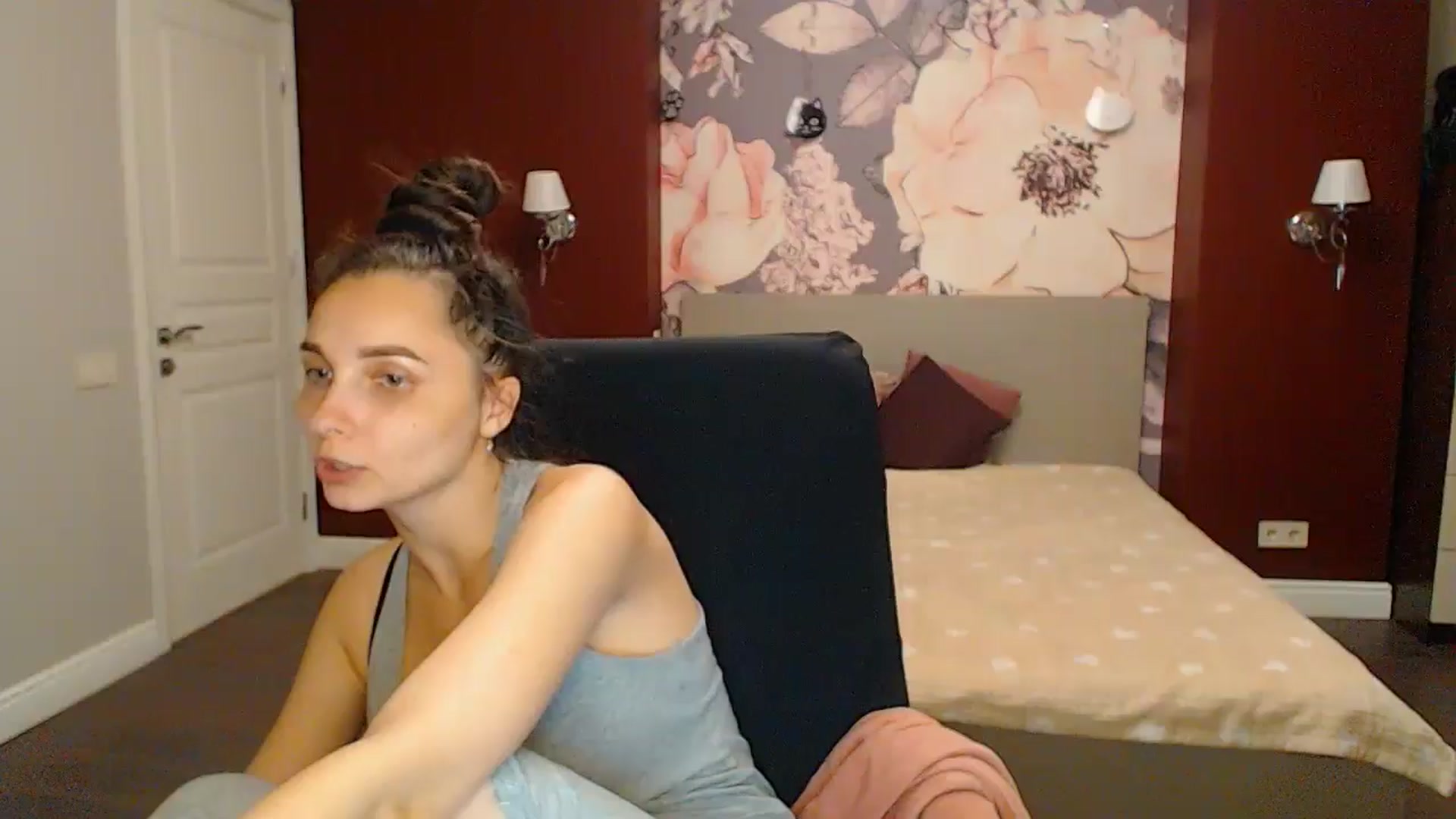 Karina_Mils video thumbnail