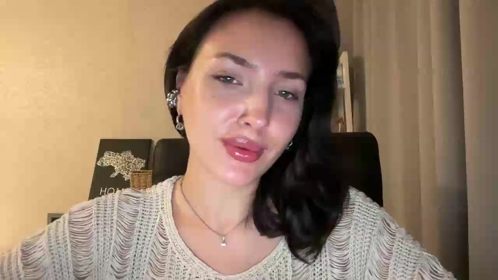 Di_Pearl video thumbnail