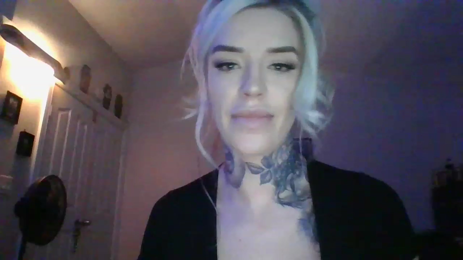 Missgracexoco video thumbnail