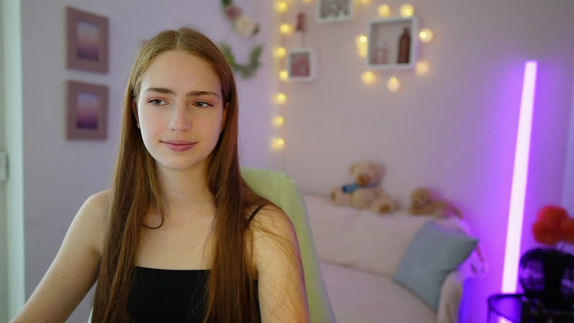 Naomi_Woods18 video thumbnail