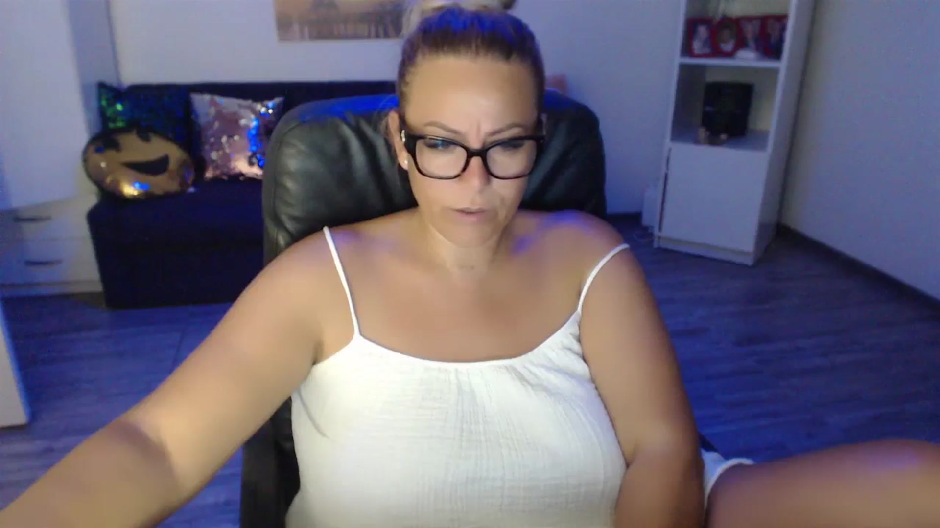 A_baby_Boo video thumbnail