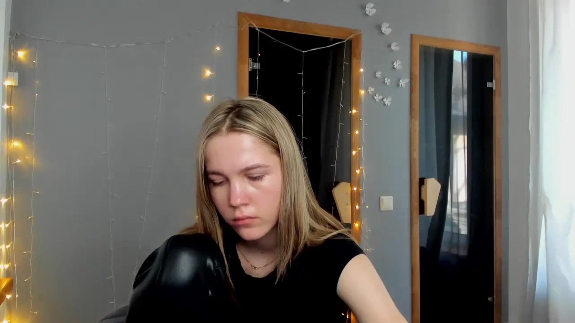 Kate_Lewiss video thumbnail