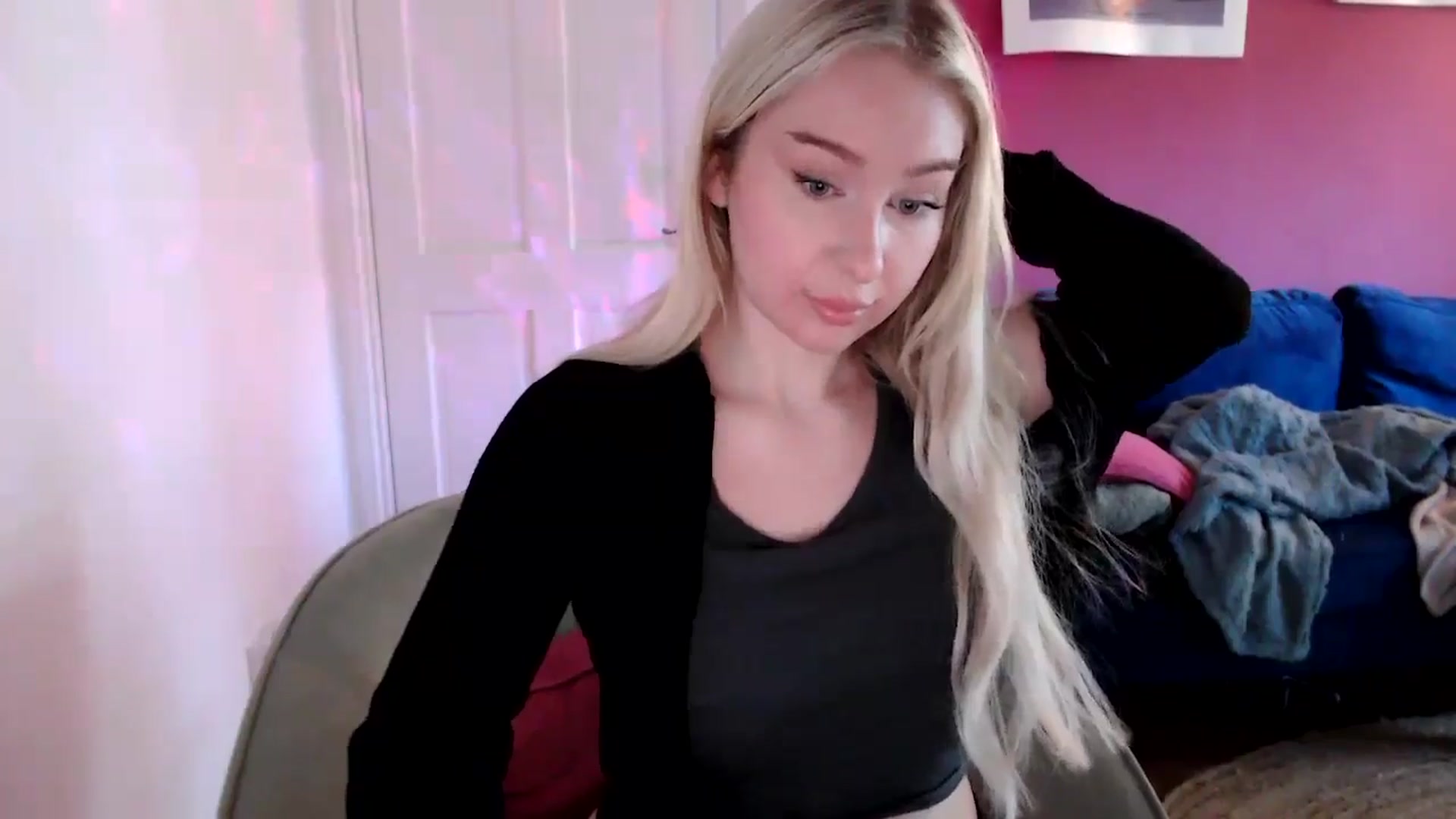 PetiteAvax video thumbnail