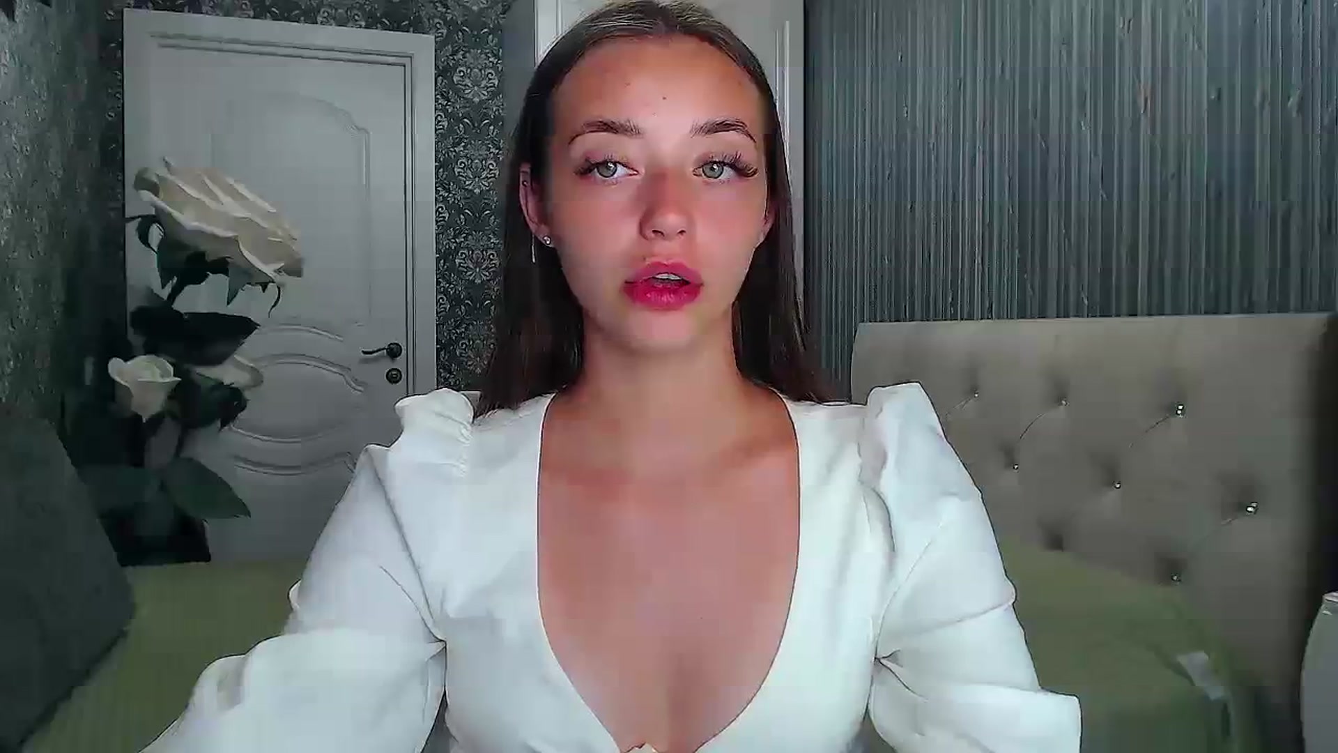 EmeraldLilyyy video thumbnail