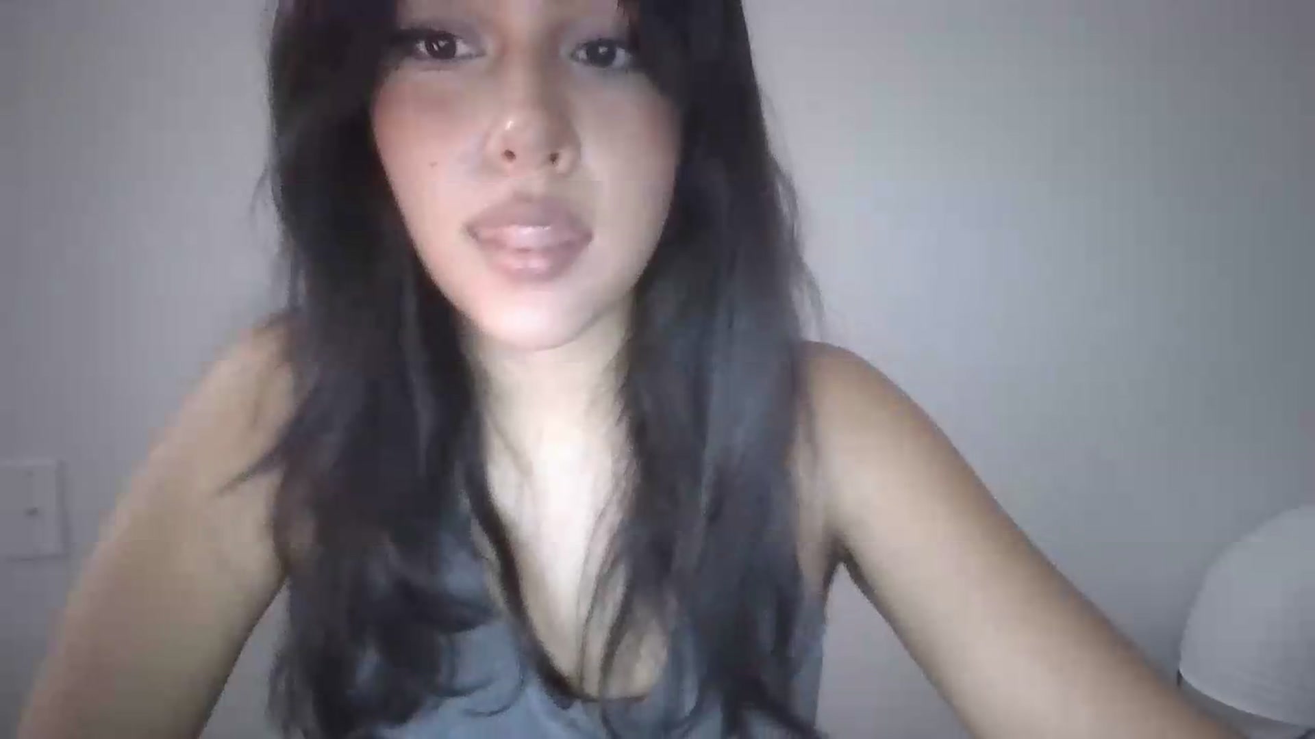 lilagomez video thumbnail