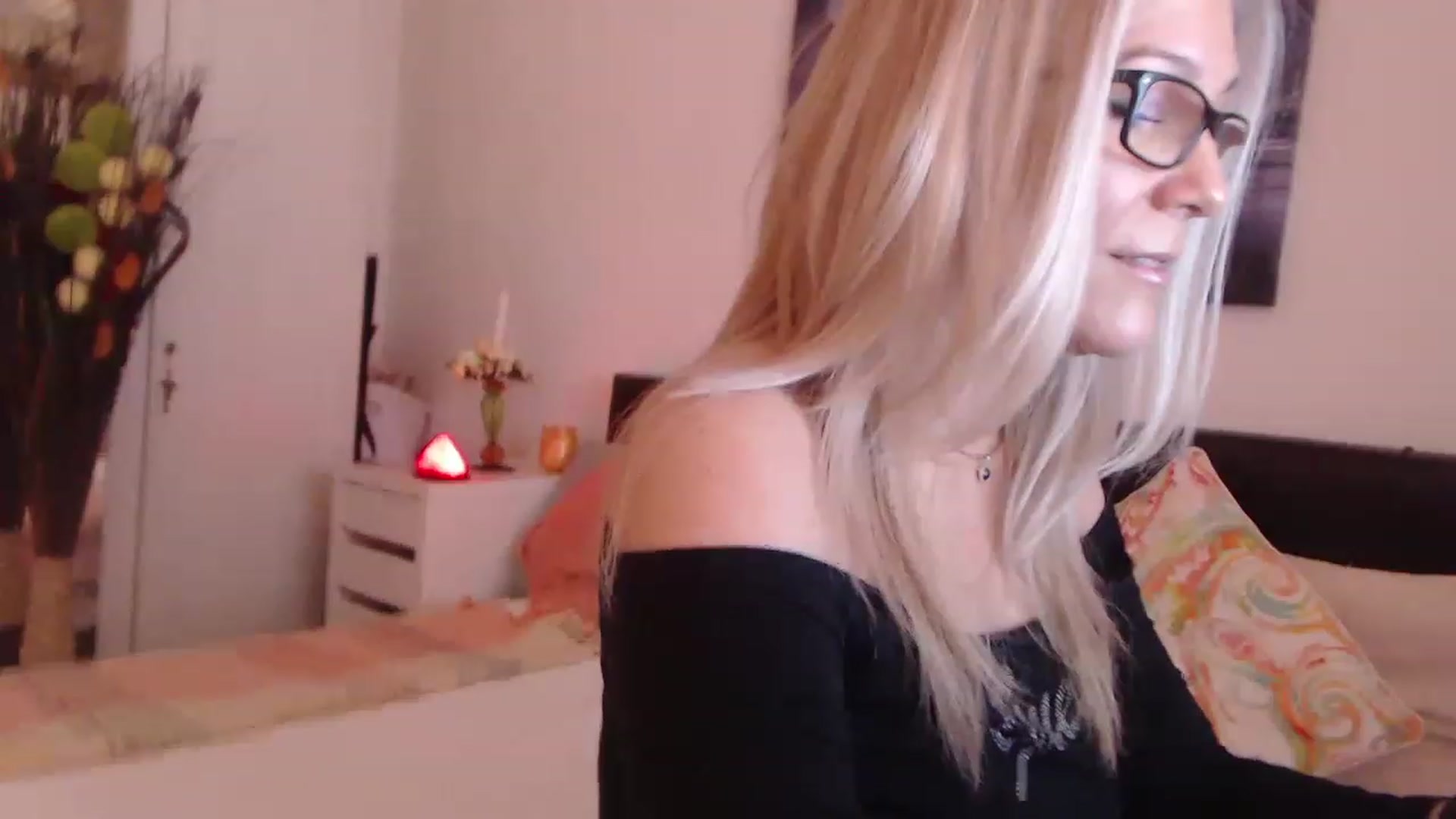 Reeya71 video thumbnail