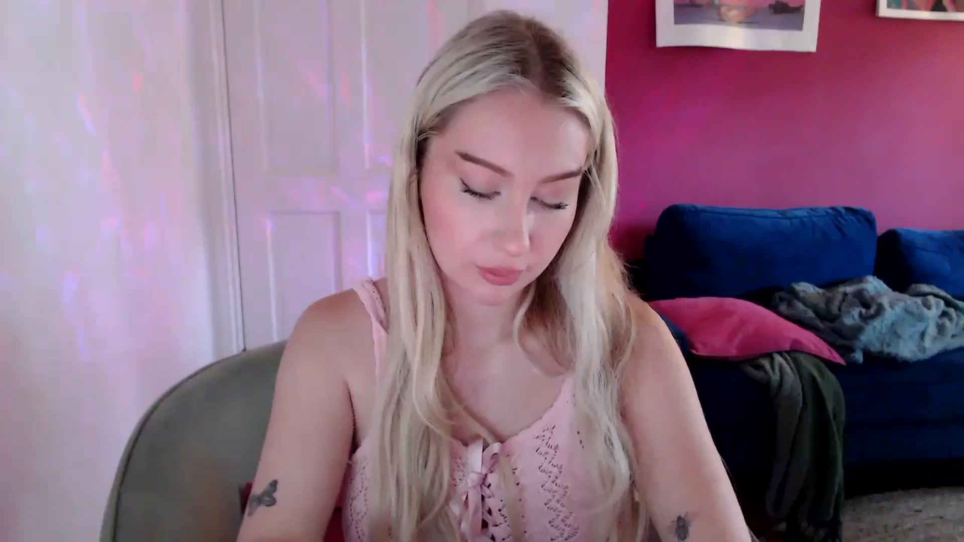 PetiteAvax video thumbnail