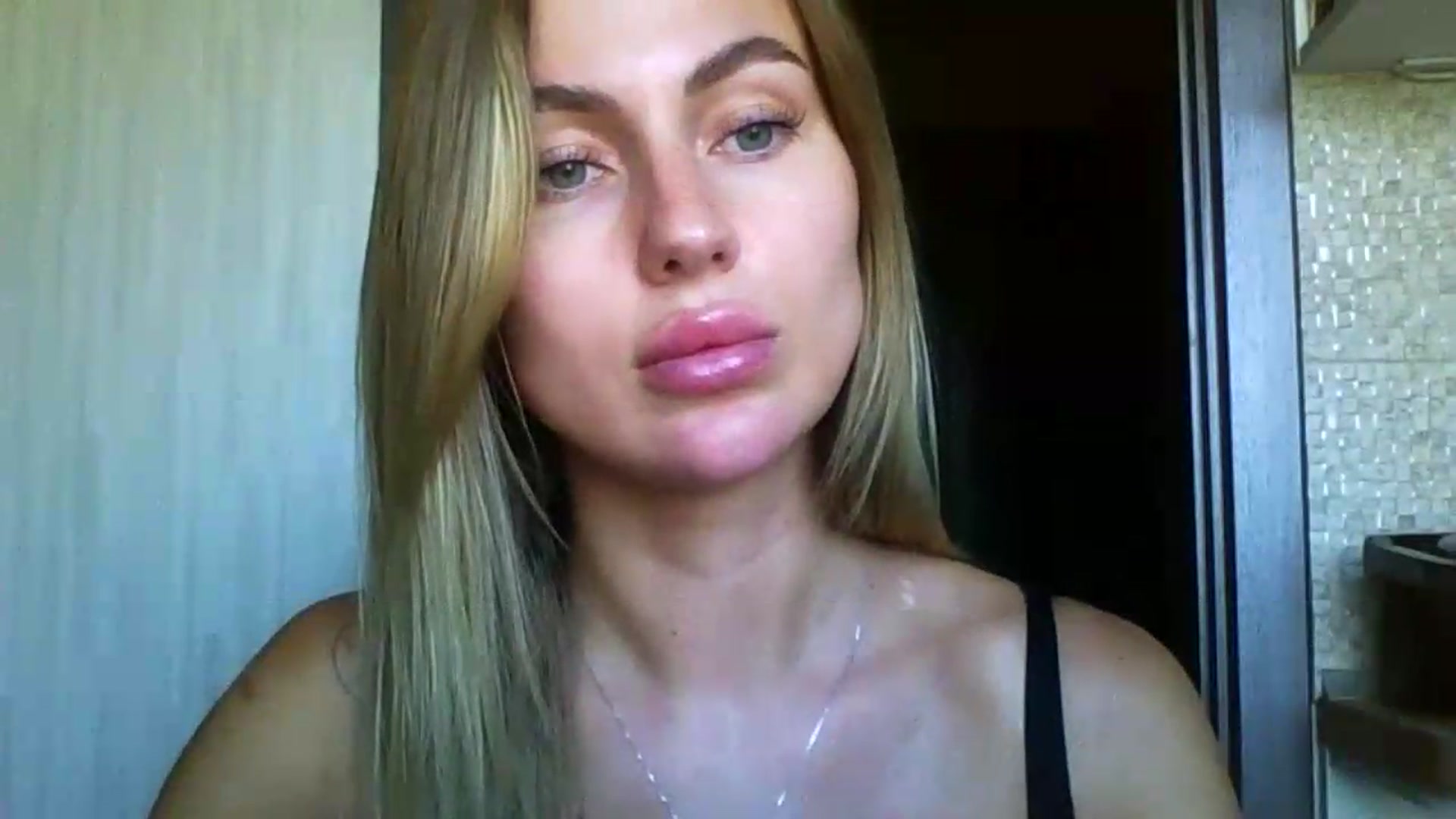 SofiaSimons video thumbnail