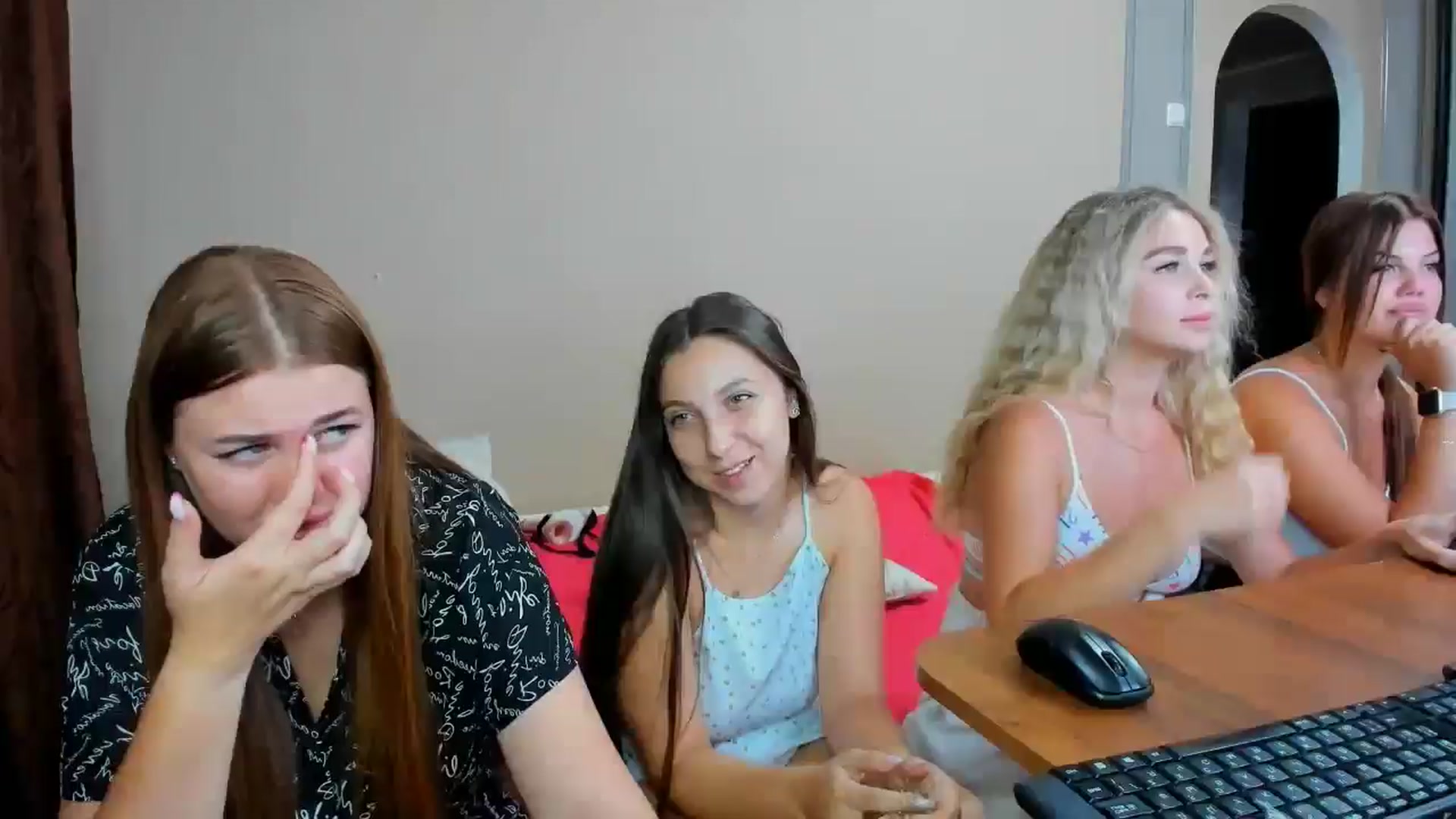 IFlowersGirl video thumbnail